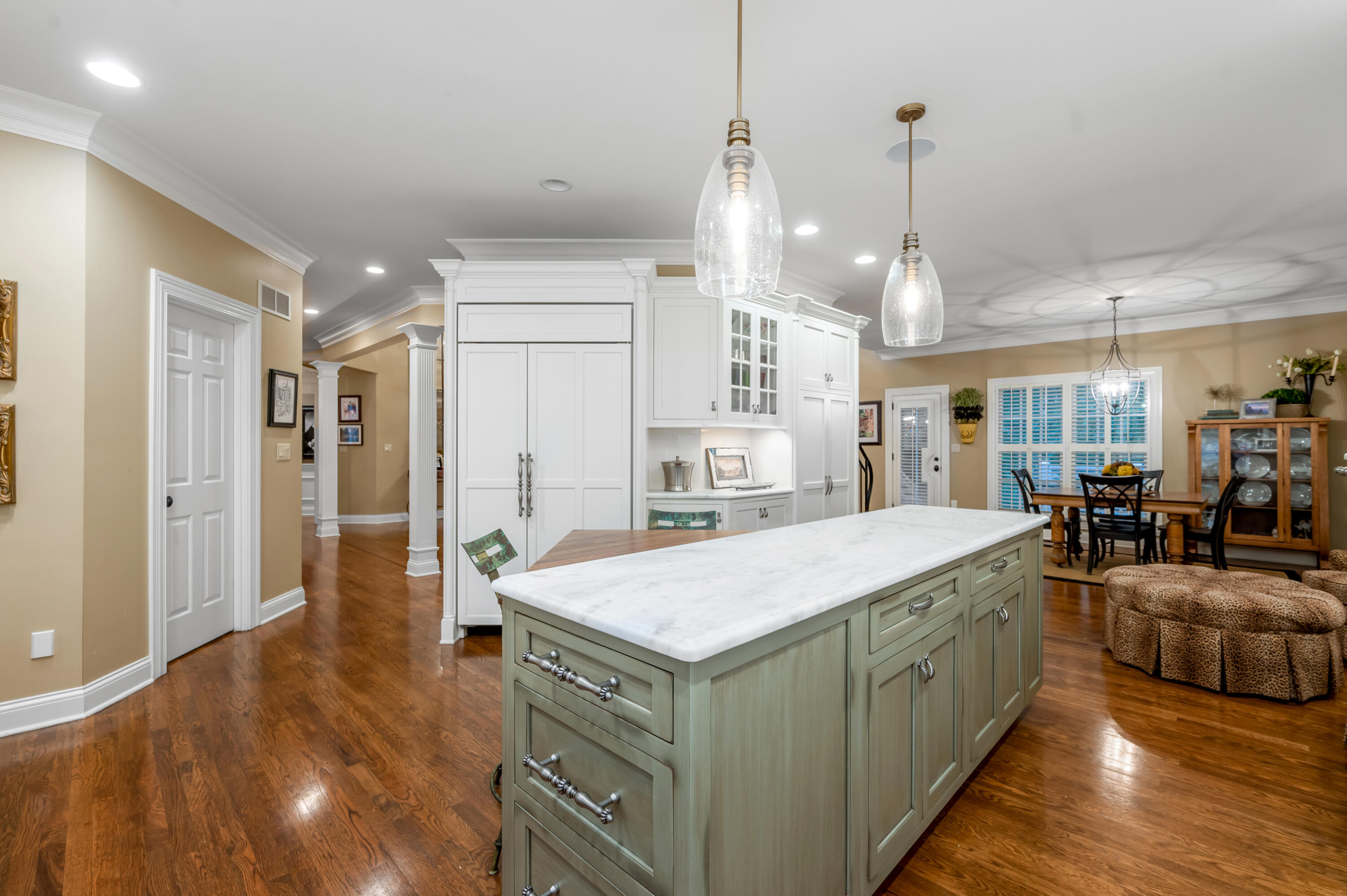 Lexington, Kentucky 40502, United States, 5 Bedrooms Bedrooms, ,5 BathroomsBathrooms,Residential,Active,227366