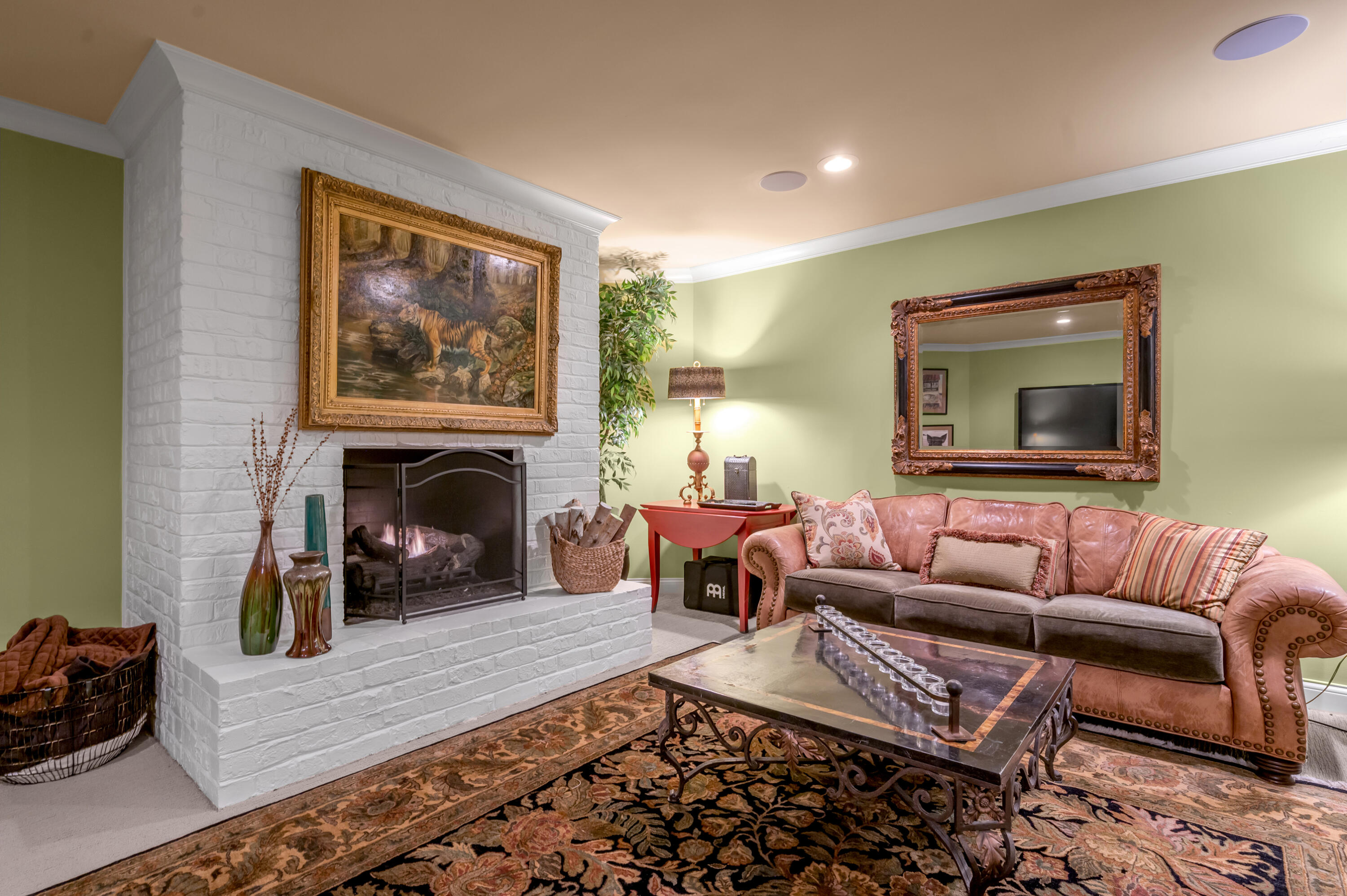 Lexington, Kentucky 40502, United States, 5 Bedrooms Bedrooms, ,5 BathroomsBathrooms,Residential,Active,227366