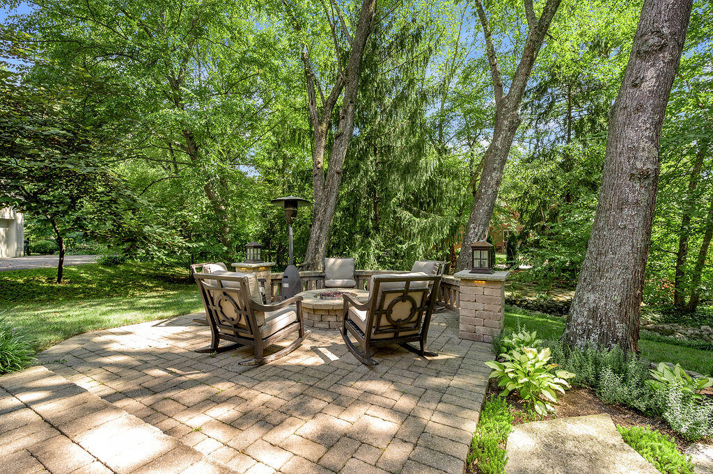 Lexington, Kentucky 40502, United States, 5 Bedrooms Bedrooms, ,5 BathroomsBathrooms,Residential,Active,227366