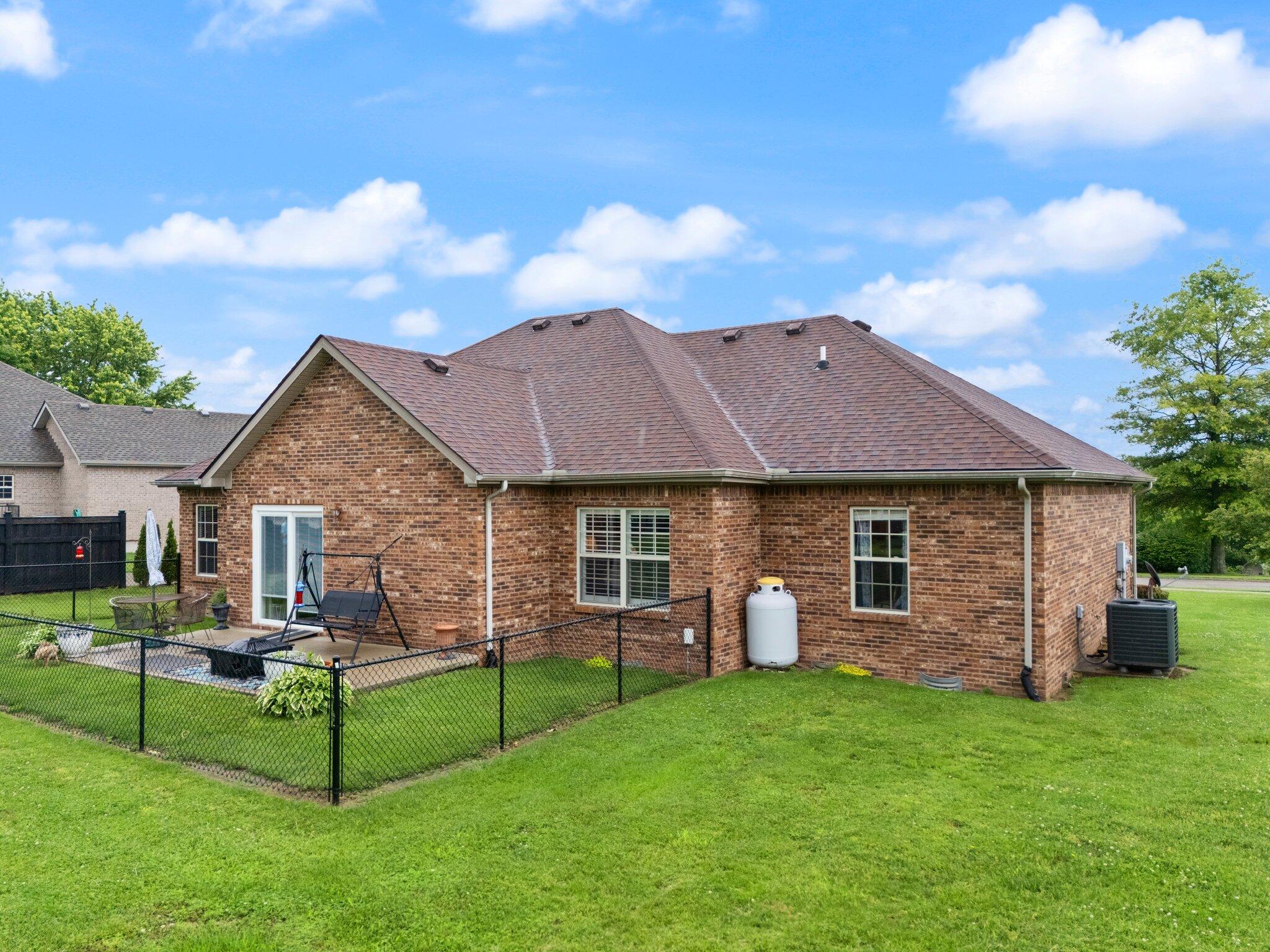 Richmond, Kentucky 40475, United States, 3 Bedrooms Bedrooms, ,2 BathroomsBathrooms,Residential,Active,129580