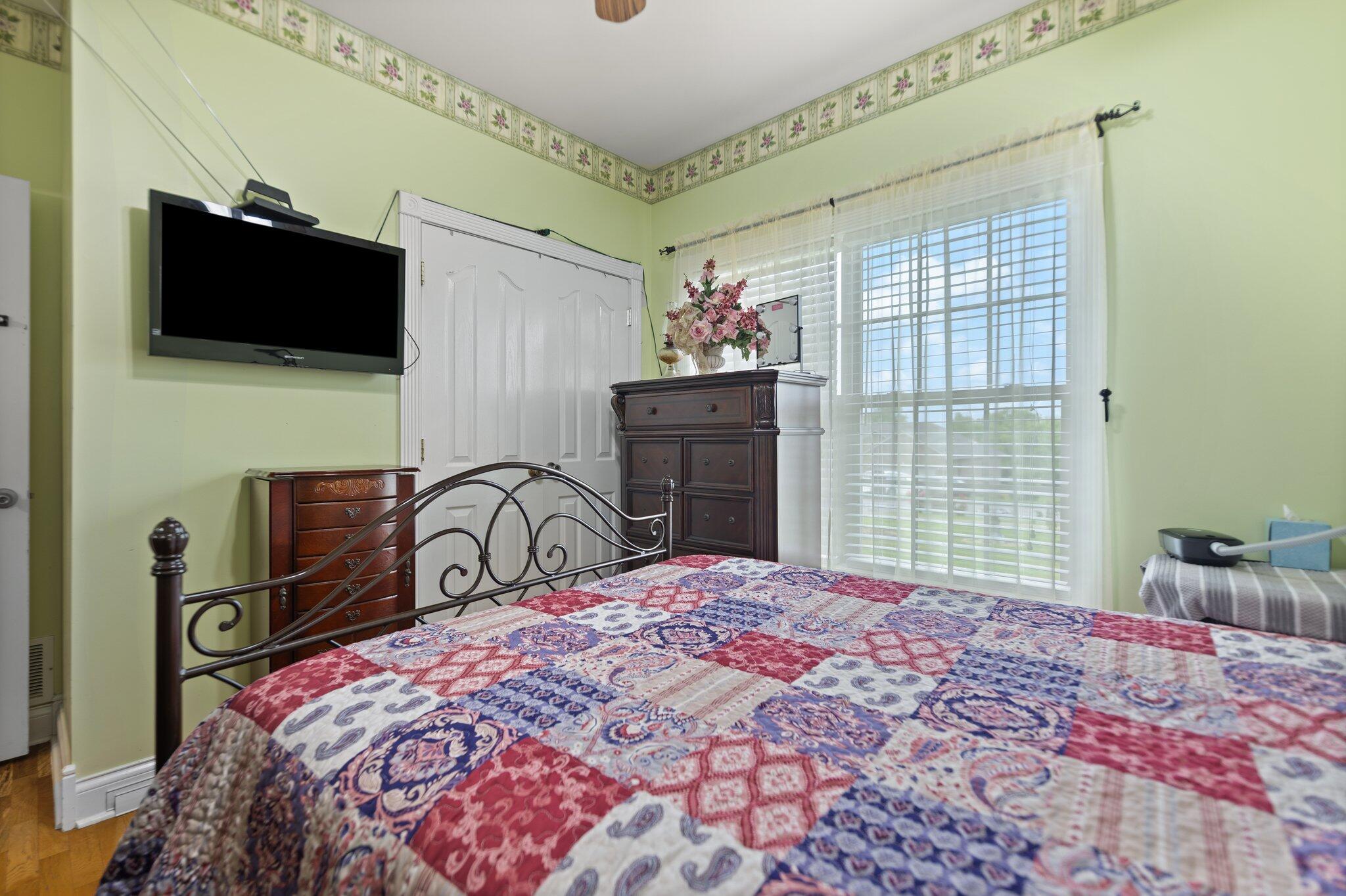 Richmond, Kentucky 40475, United States, 3 Bedrooms Bedrooms, ,2 BathroomsBathrooms,Residential,Active,129580