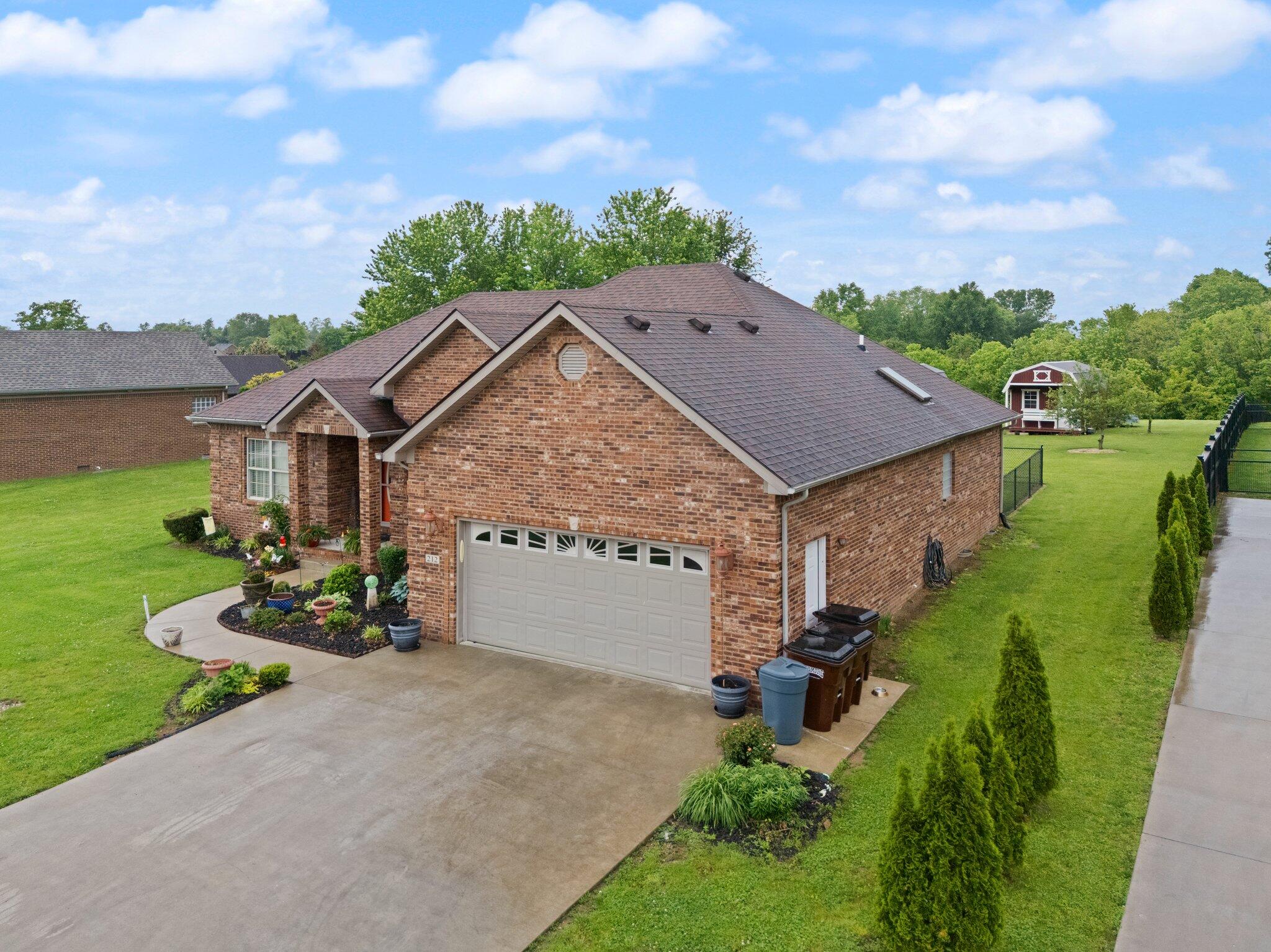 Richmond, Kentucky 40475, United States, 3 Bedrooms Bedrooms, ,2 BathroomsBathrooms,Residential,Active,129580