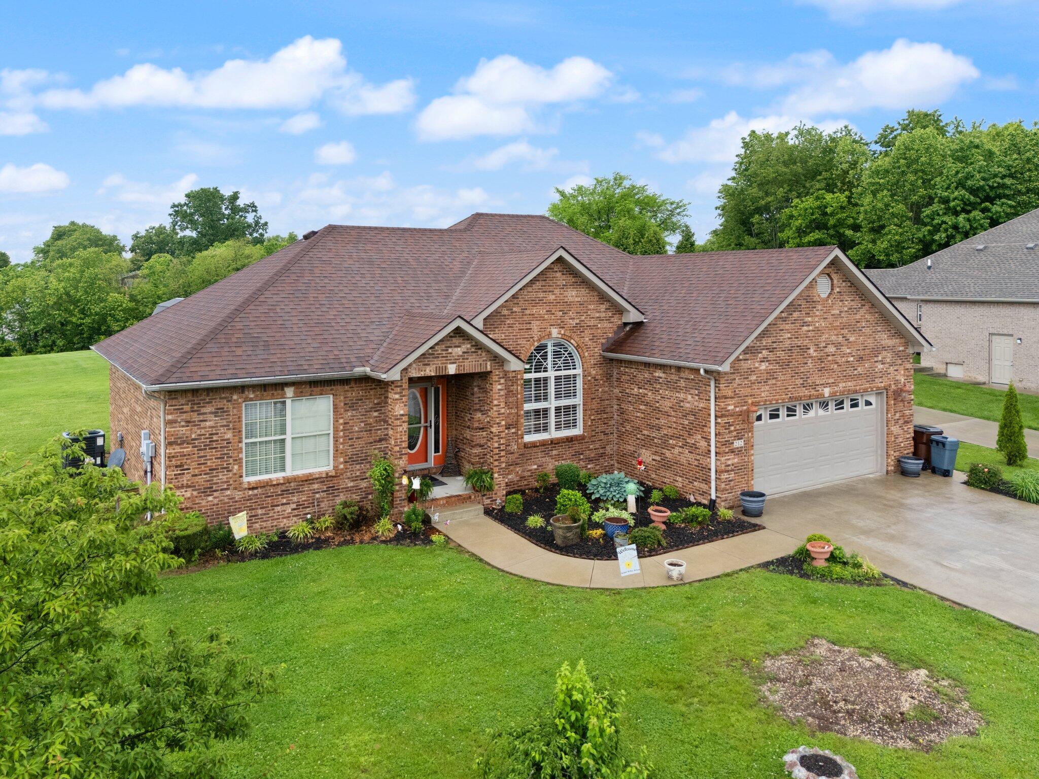 Richmond, Kentucky 40475, United States, 3 Bedrooms Bedrooms, ,2 BathroomsBathrooms,Residential,Active,129580