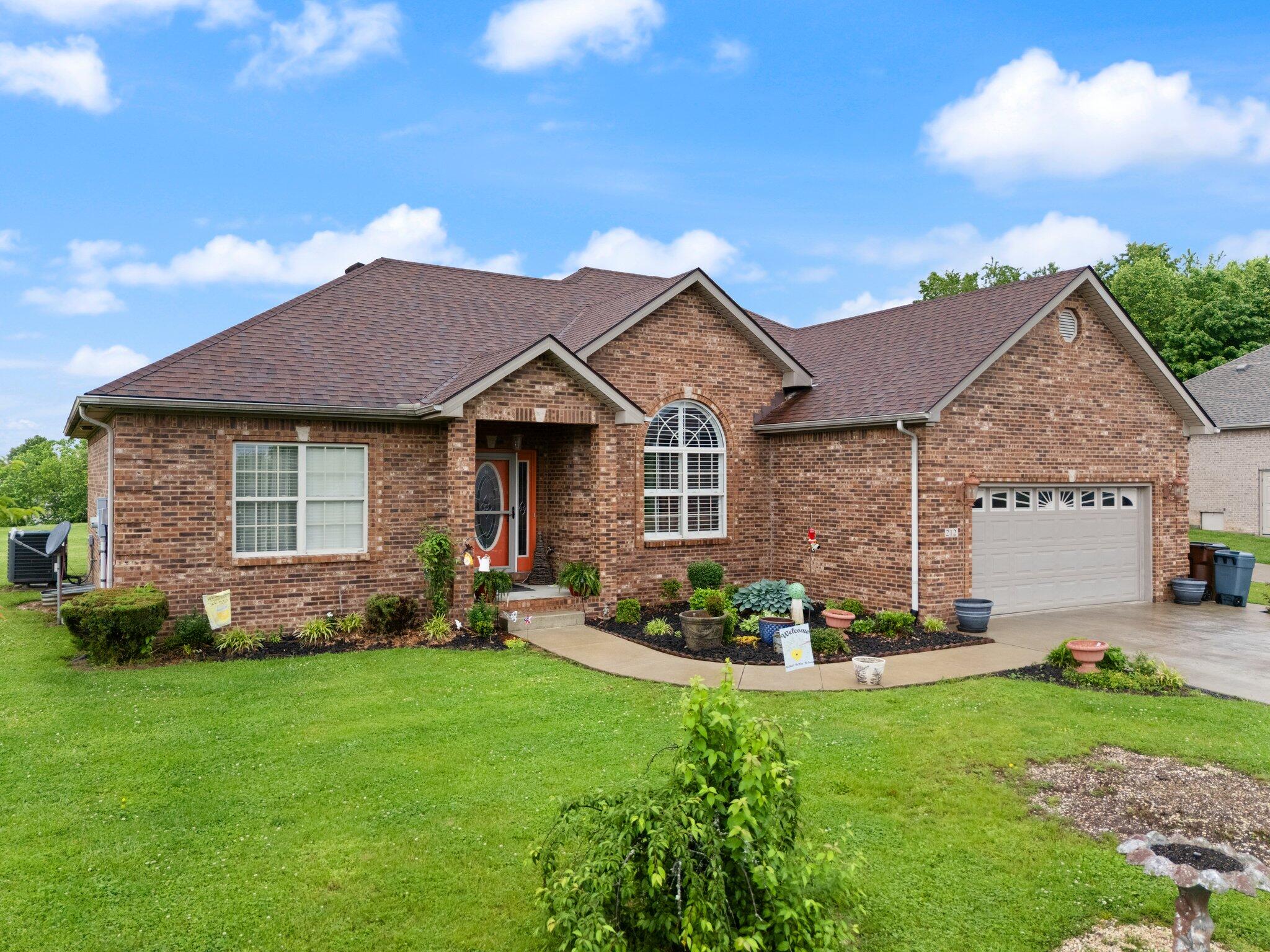 Richmond, Kentucky 40475, United States, 3 Bedrooms Bedrooms, ,2 BathroomsBathrooms,Residential,Active,129580