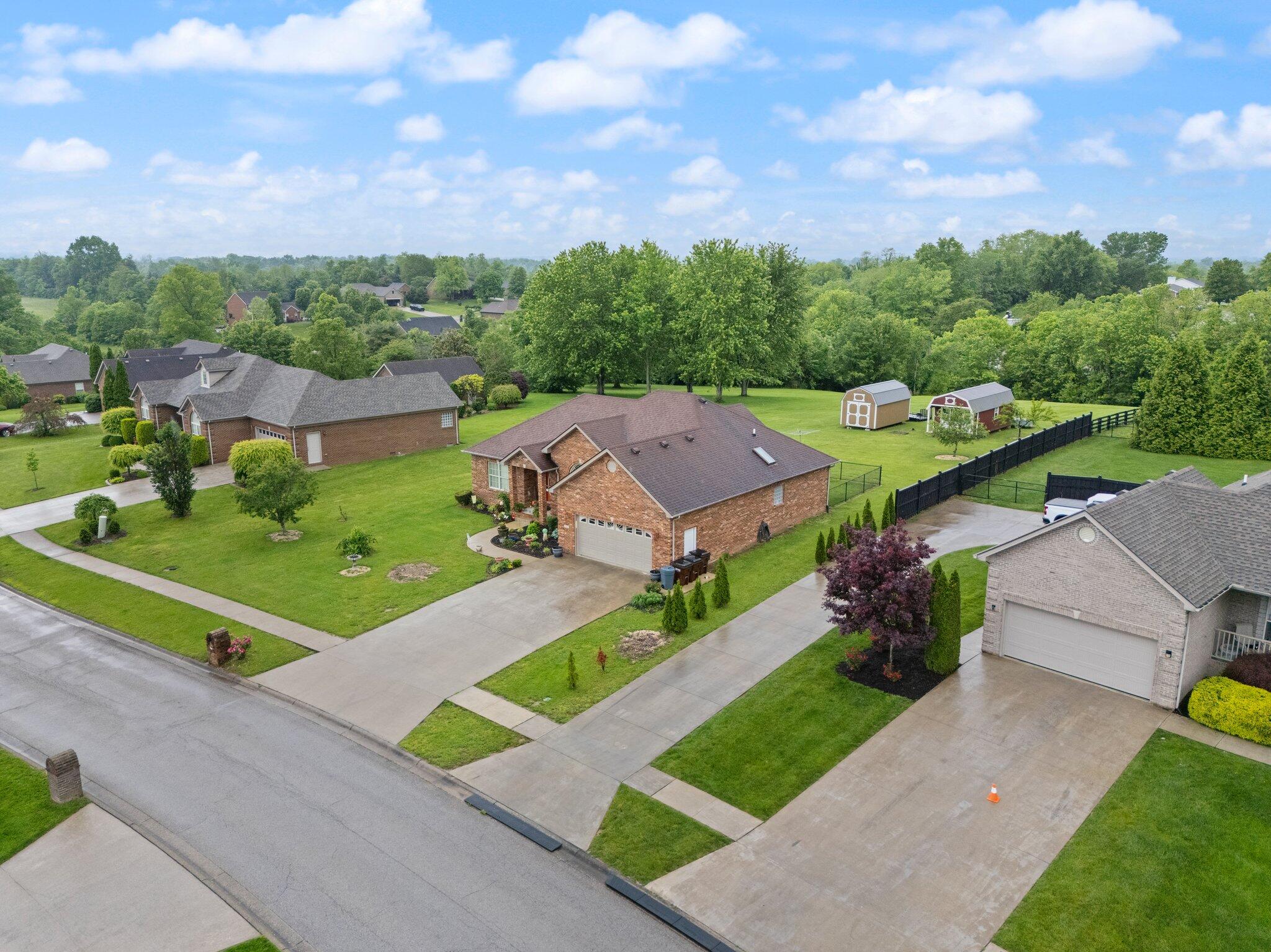 Richmond, Kentucky 40475, United States, 3 Bedrooms Bedrooms, ,2 BathroomsBathrooms,Residential,Active,129580