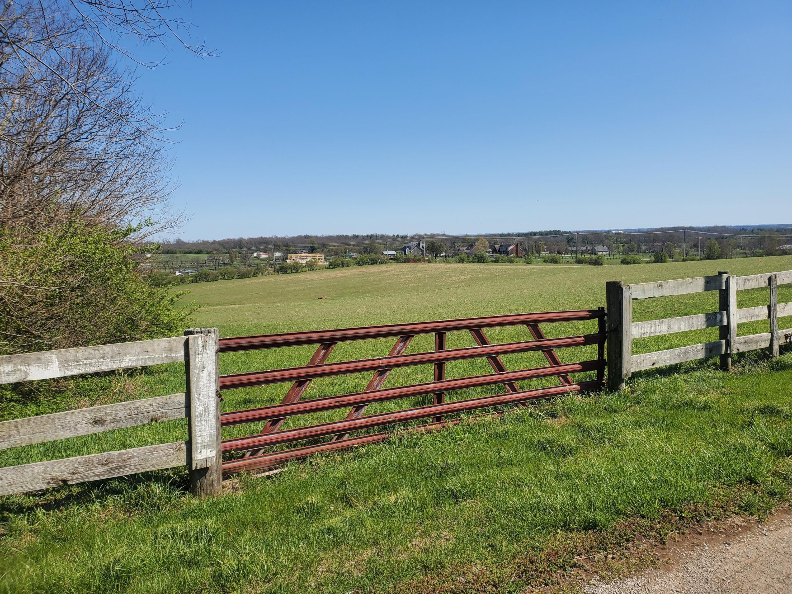 Nicholasville, Kentucky 40356, United States, 5 Bedrooms Bedrooms, ,2 BathroomsBathrooms,Land,Active,38059