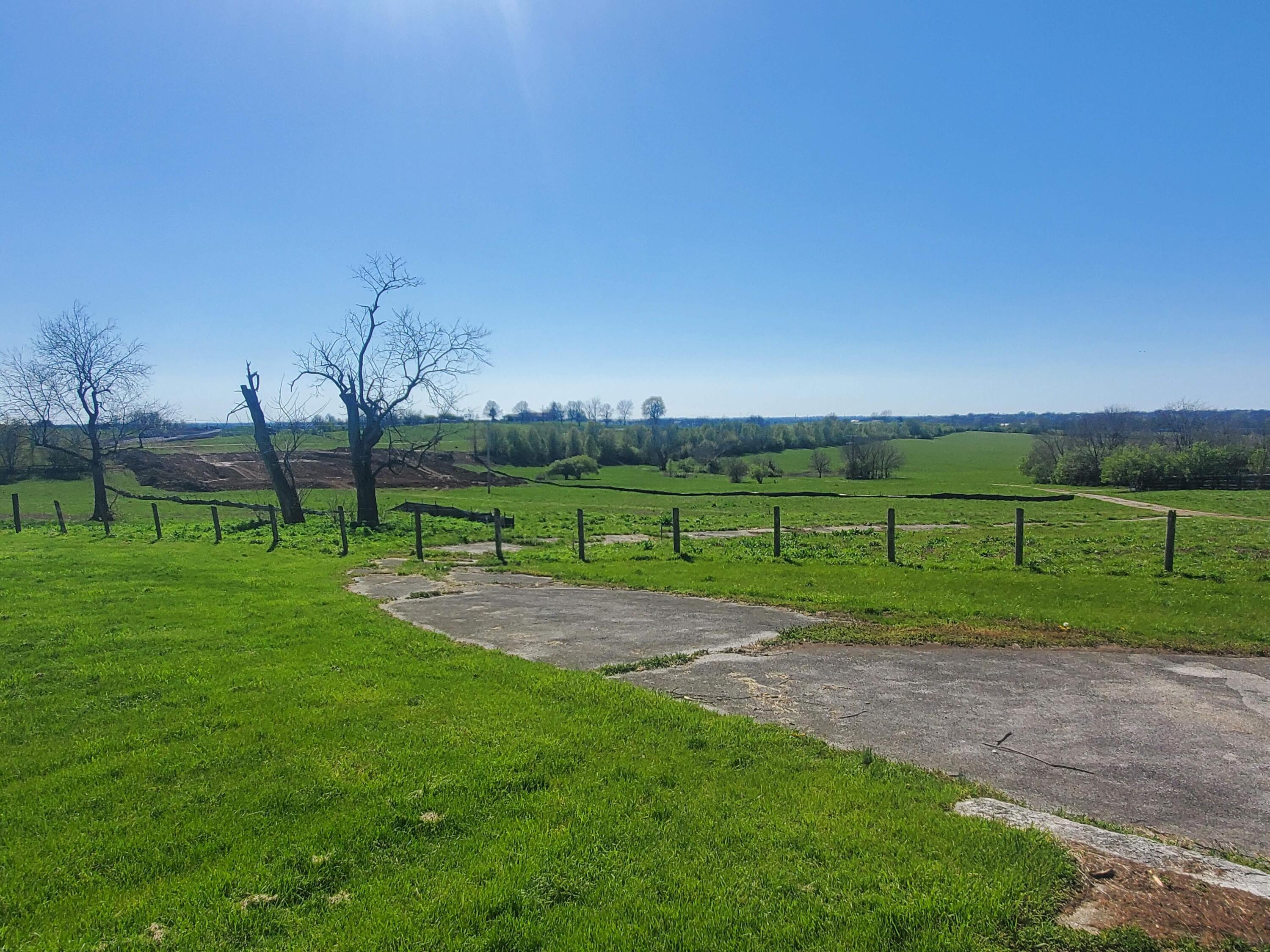 Nicholasville, Kentucky 40356, United States, 5 Bedrooms Bedrooms, ,2 BathroomsBathrooms,Land,Active,38059
