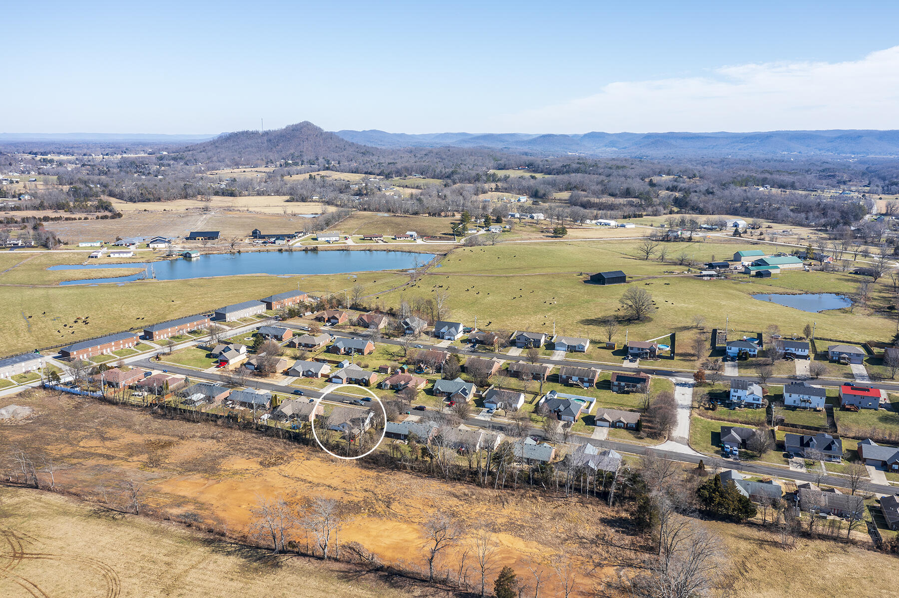 Berea, Kentucky 40403, United States, 3 Bedrooms Bedrooms, ,2 BathroomsBathrooms,Residential,Contingent,3409