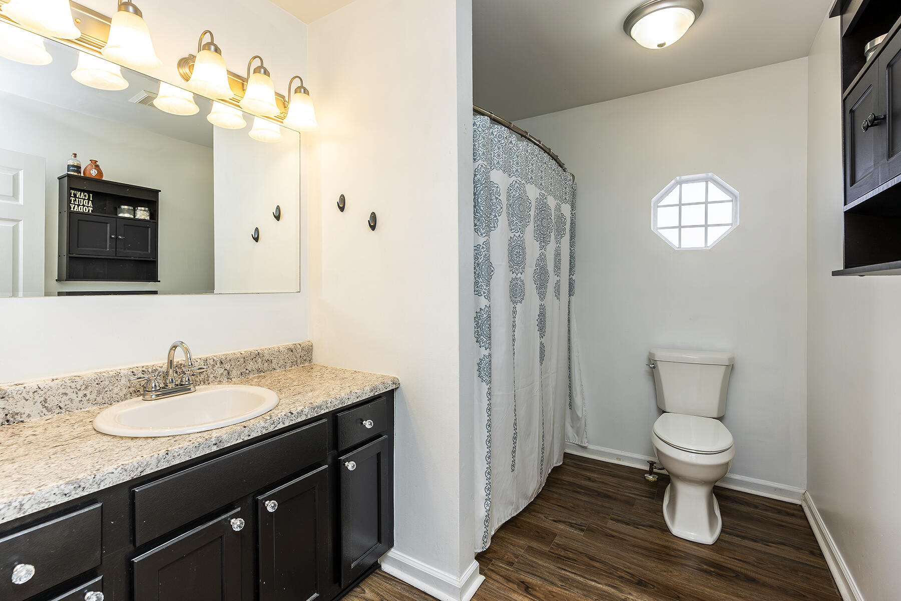 Berea, Kentucky 40403, United States, 3 Bedrooms Bedrooms, ,2 BathroomsBathrooms,Residential,Contingent,3409