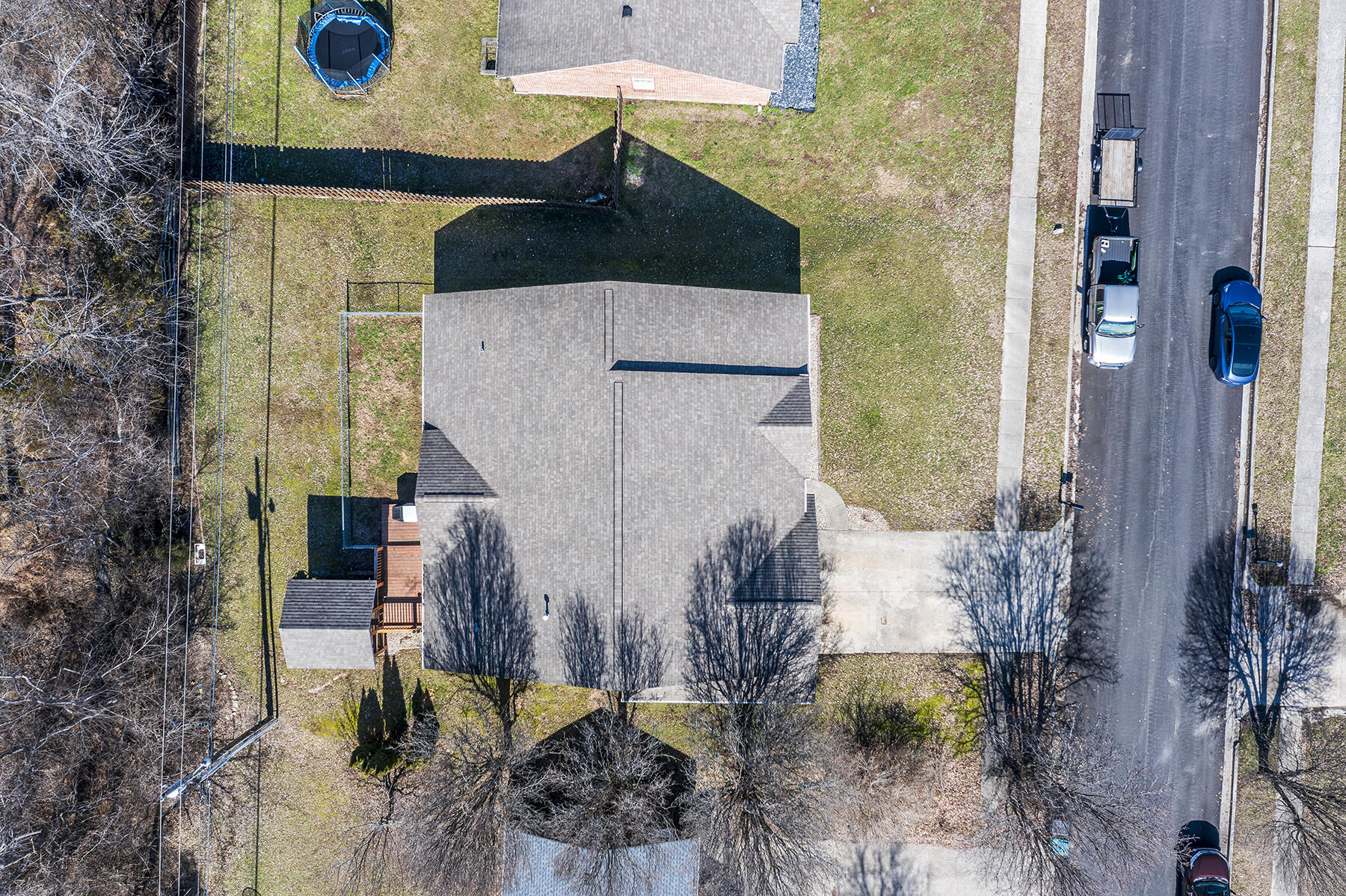 Berea, Kentucky 40403, United States, 3 Bedrooms Bedrooms, ,2 BathroomsBathrooms,Residential,Contingent,3409