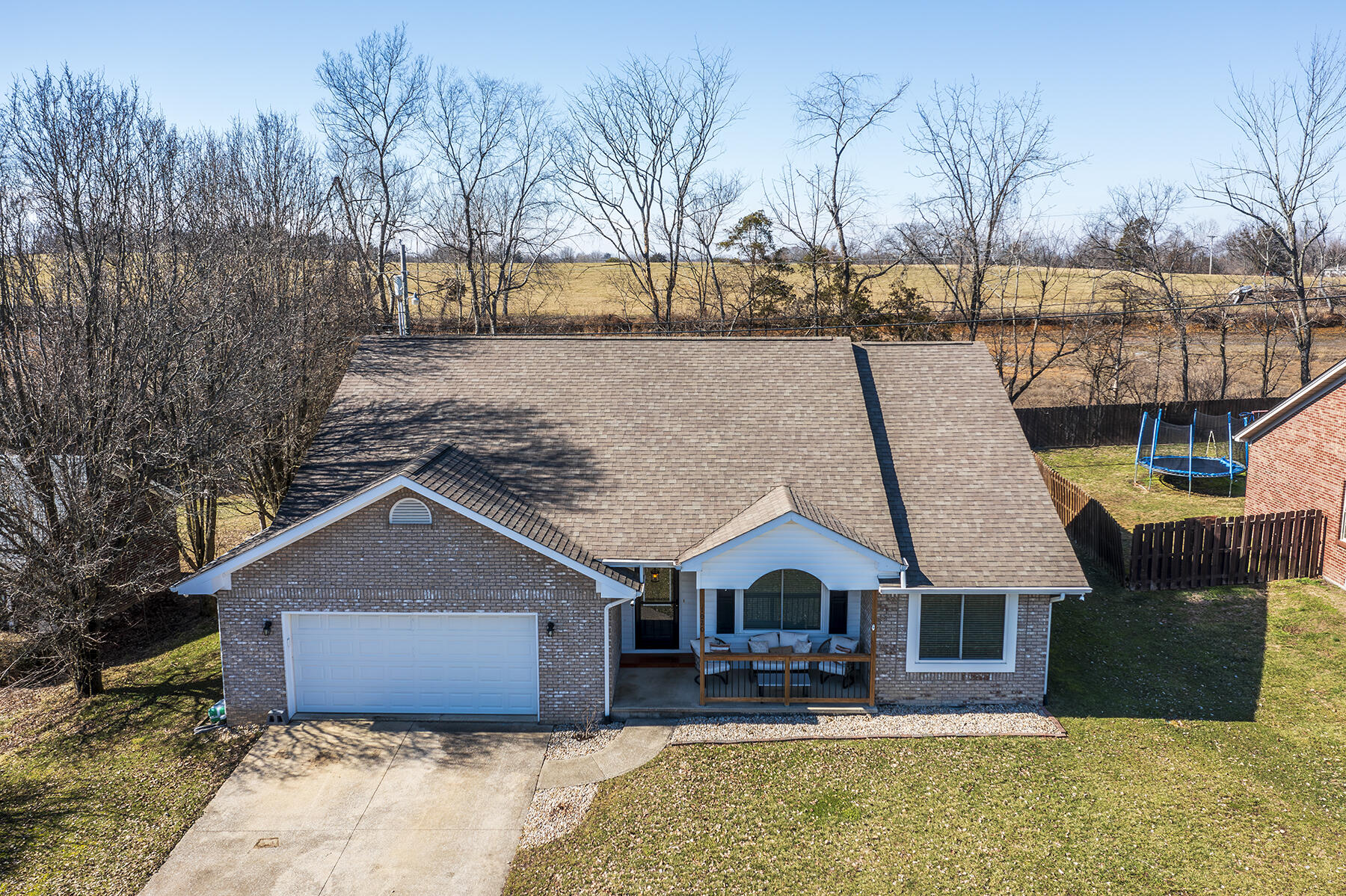 Berea, Kentucky 40403, United States, 3 Bedrooms Bedrooms, ,2 BathroomsBathrooms,Residential,Contingent,3409