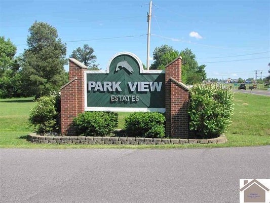 240 DEERFIELD CIR, BENTON, KY 42025 - Image e0783dfc7efc7d2af89bc4b5f2025b28/2140757113