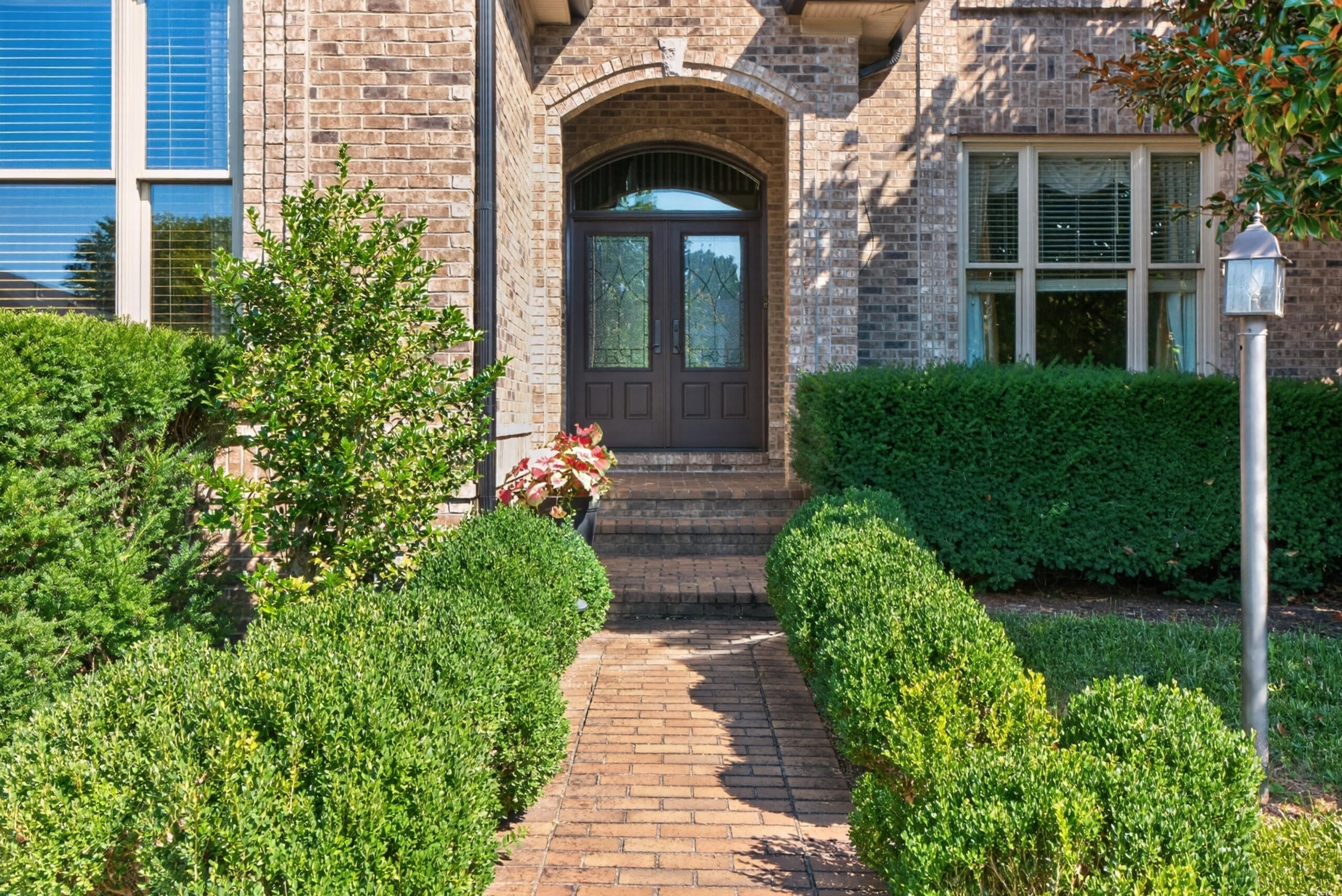 3609 Barrow Wood Ln, Lexington, KY, 40502, USA, 4 Bedrooms Bedrooms, ,4 BathroomsBathrooms,Residential,Pending,3609 Barrow Wood Ln,26021121