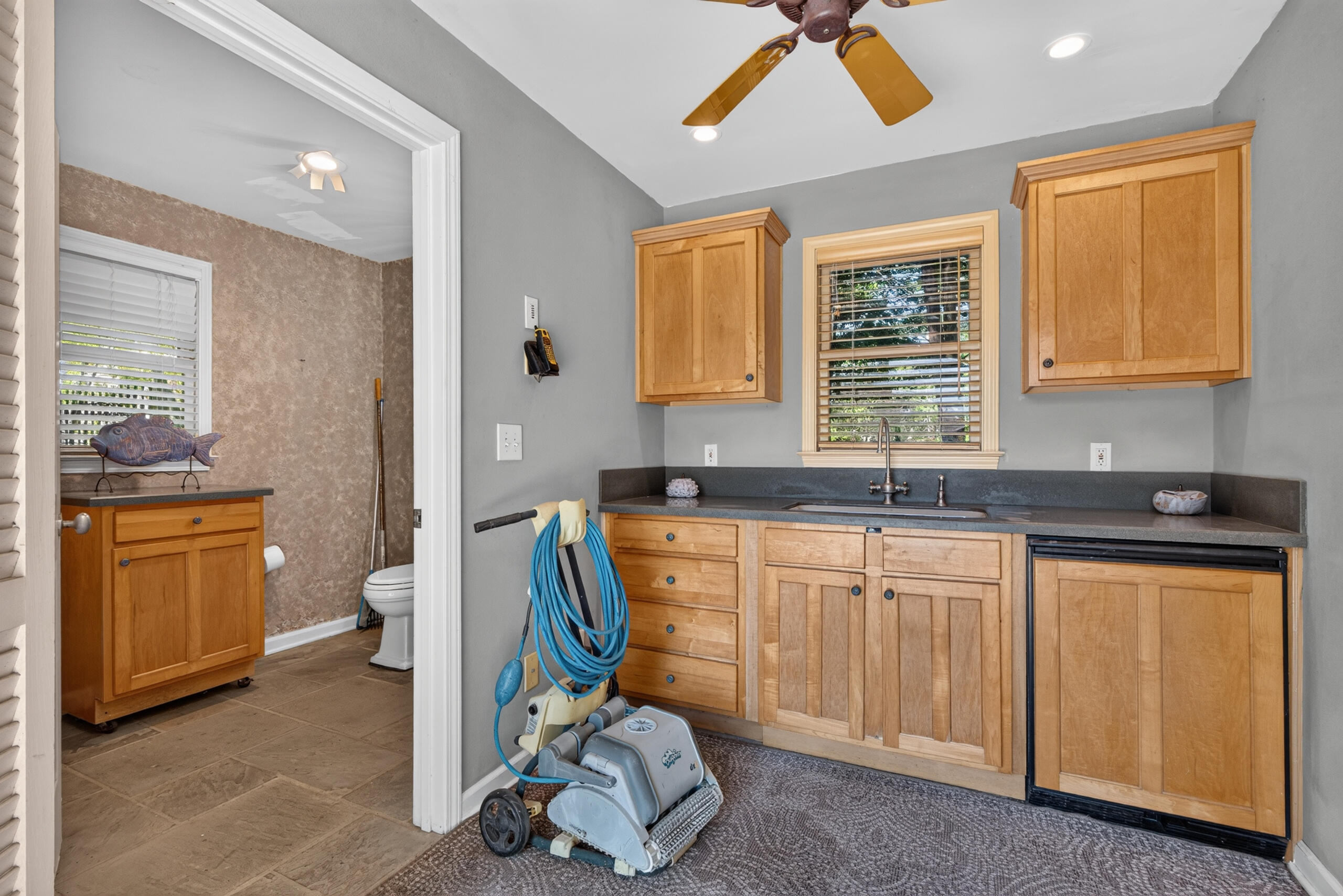 3609 Barrow Wood Ln, Lexington, KY, 40502, USA, 4 Bedrooms Bedrooms, ,4 BathroomsBathrooms,Residential,Pending,3609 Barrow Wood Ln,26021121