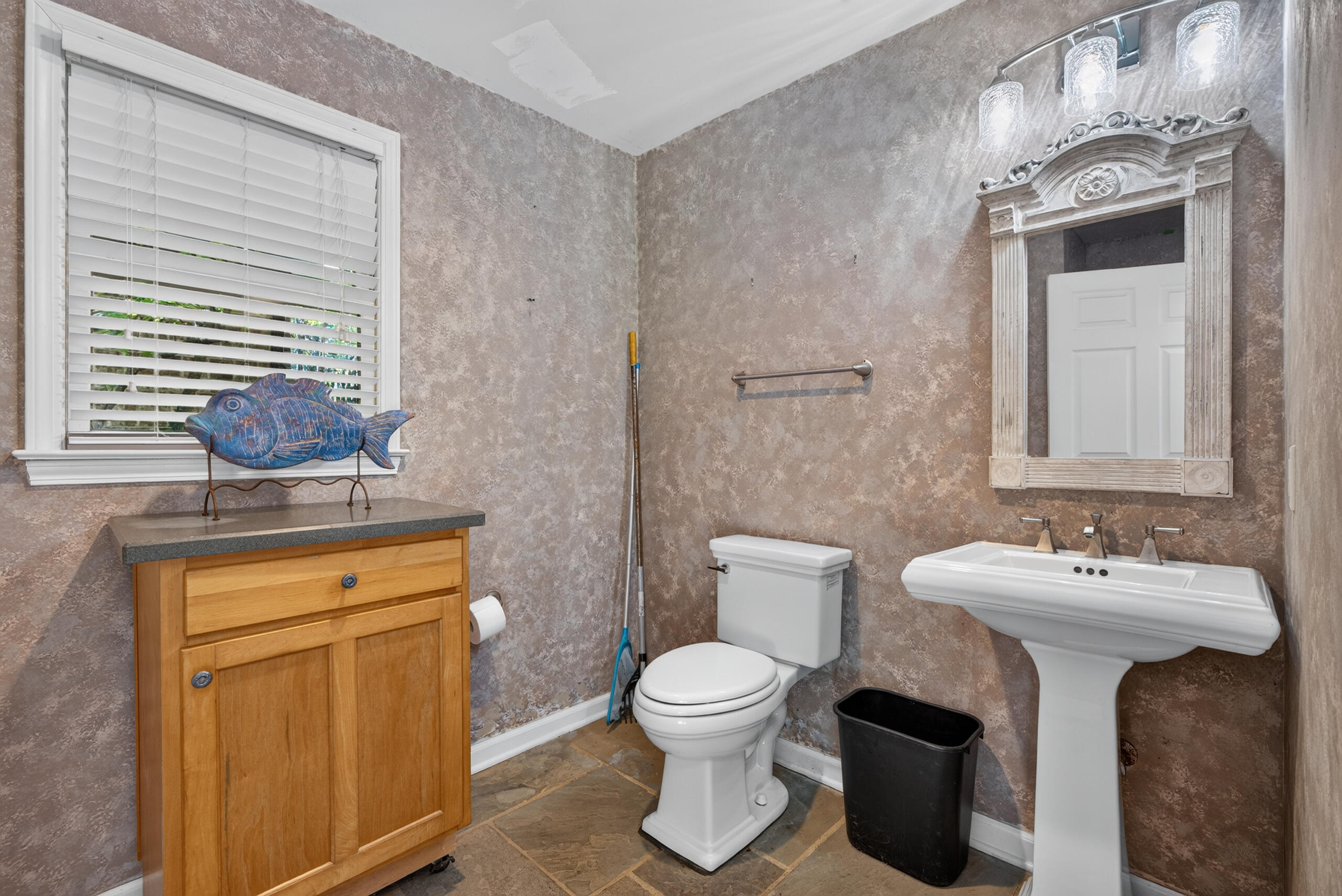 3609 Barrow Wood Ln, Lexington, KY, 40502, USA, 4 Bedrooms Bedrooms, ,4 BathroomsBathrooms,Residential,Pending,3609 Barrow Wood Ln,26021121