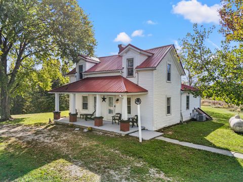 Photo of 5021 St Johns Road, Frankfort, KY 40601 (MLS # 25503804)
