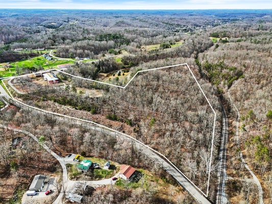6930 WINCHESTER RD, IRVINE, KY 40336 - Image e13da32fd027b11f7dd67ebd6e1ded47/3773508664