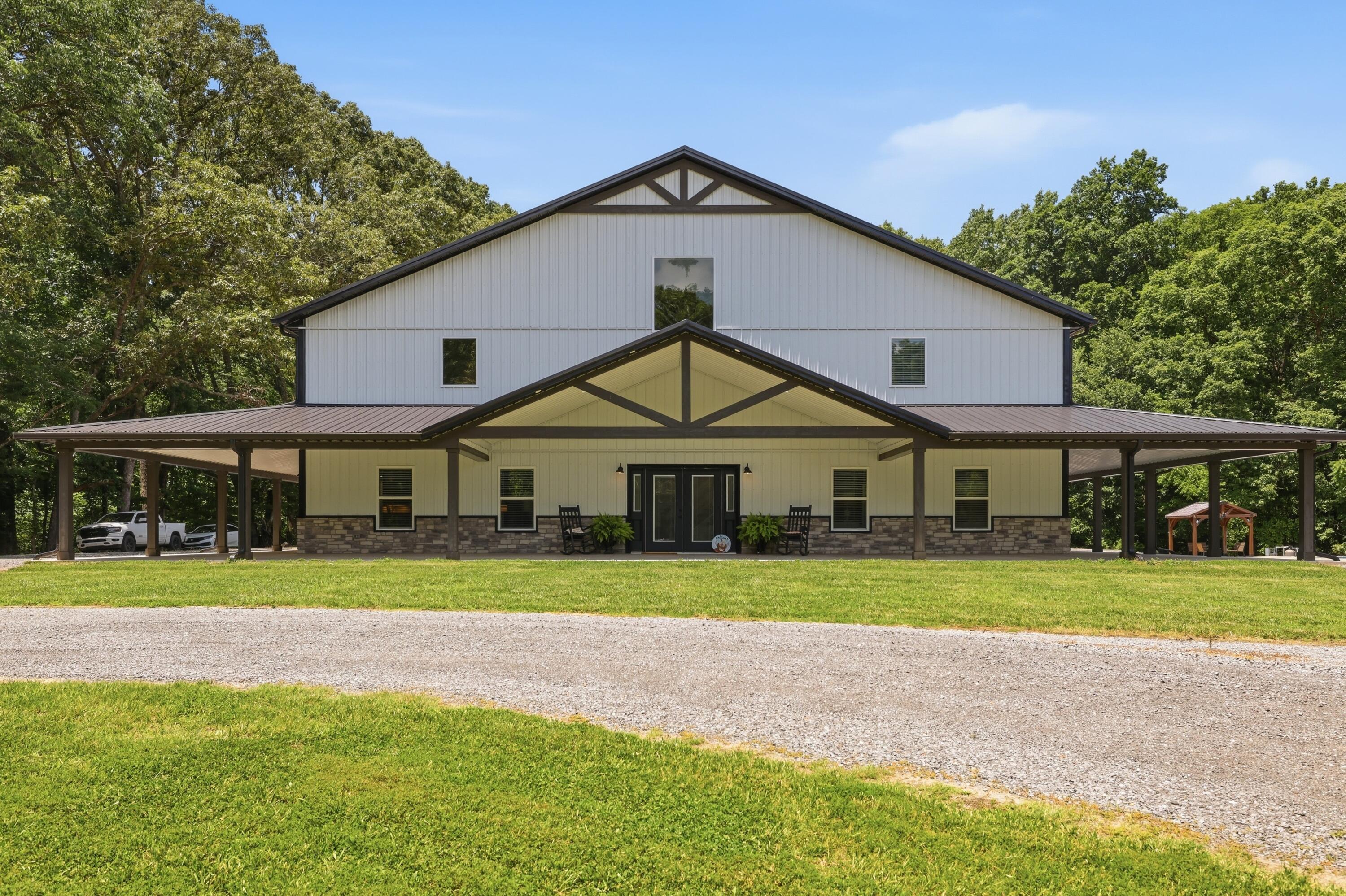 5279 E State Line Road