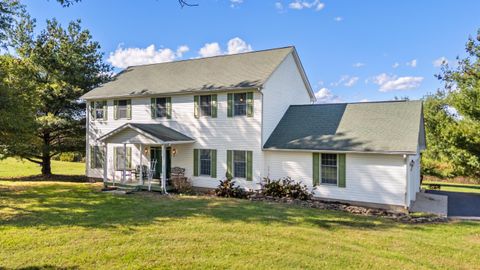 Photo of 757 Collins Road, Paris, KY 40361 (MLS # 25504504)