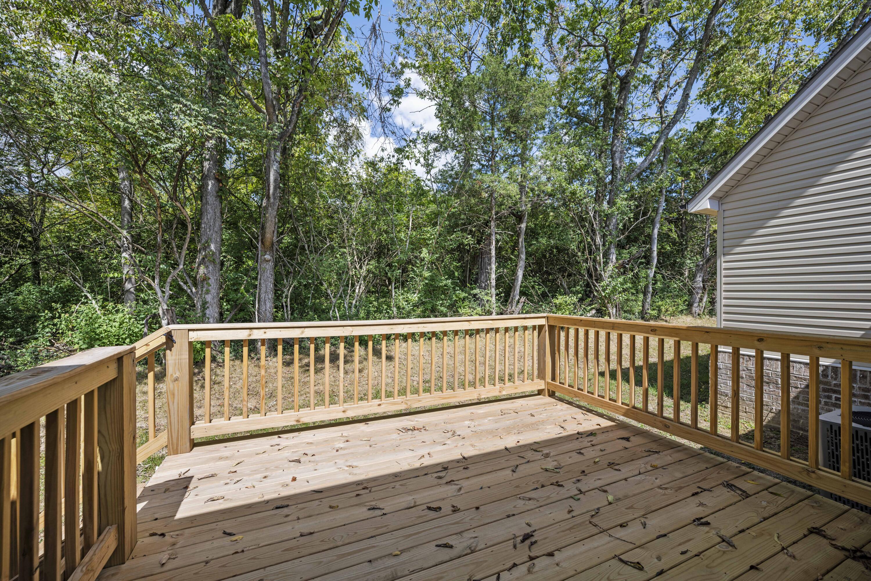 Richmond, Kentucky 40475, United States, 5 Bedrooms Bedrooms, ,3 BathroomsBathrooms,Residential,Active,124038