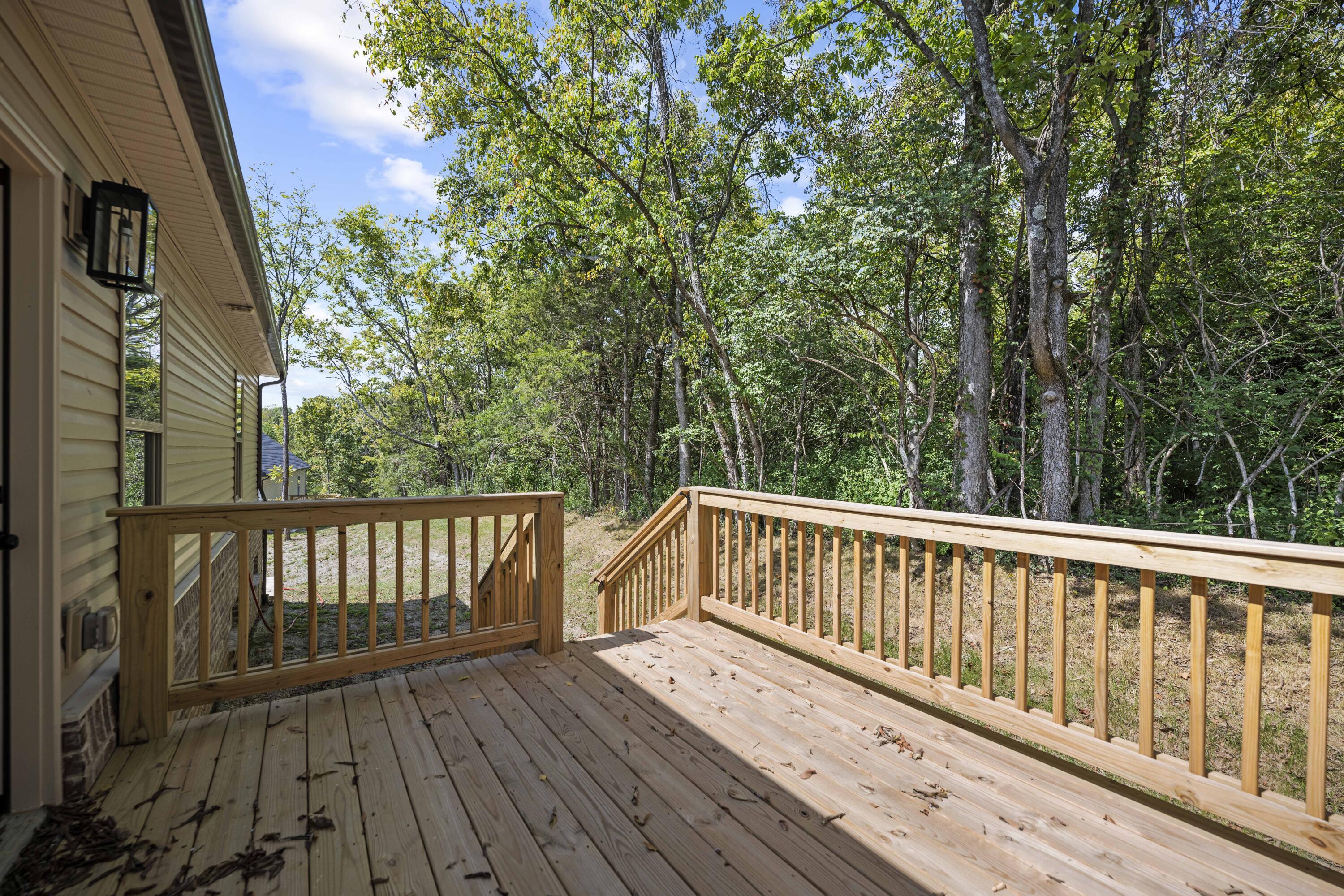 Richmond, Kentucky 40475, United States, 5 Bedrooms Bedrooms, ,3 BathroomsBathrooms,Residential,Active,124038