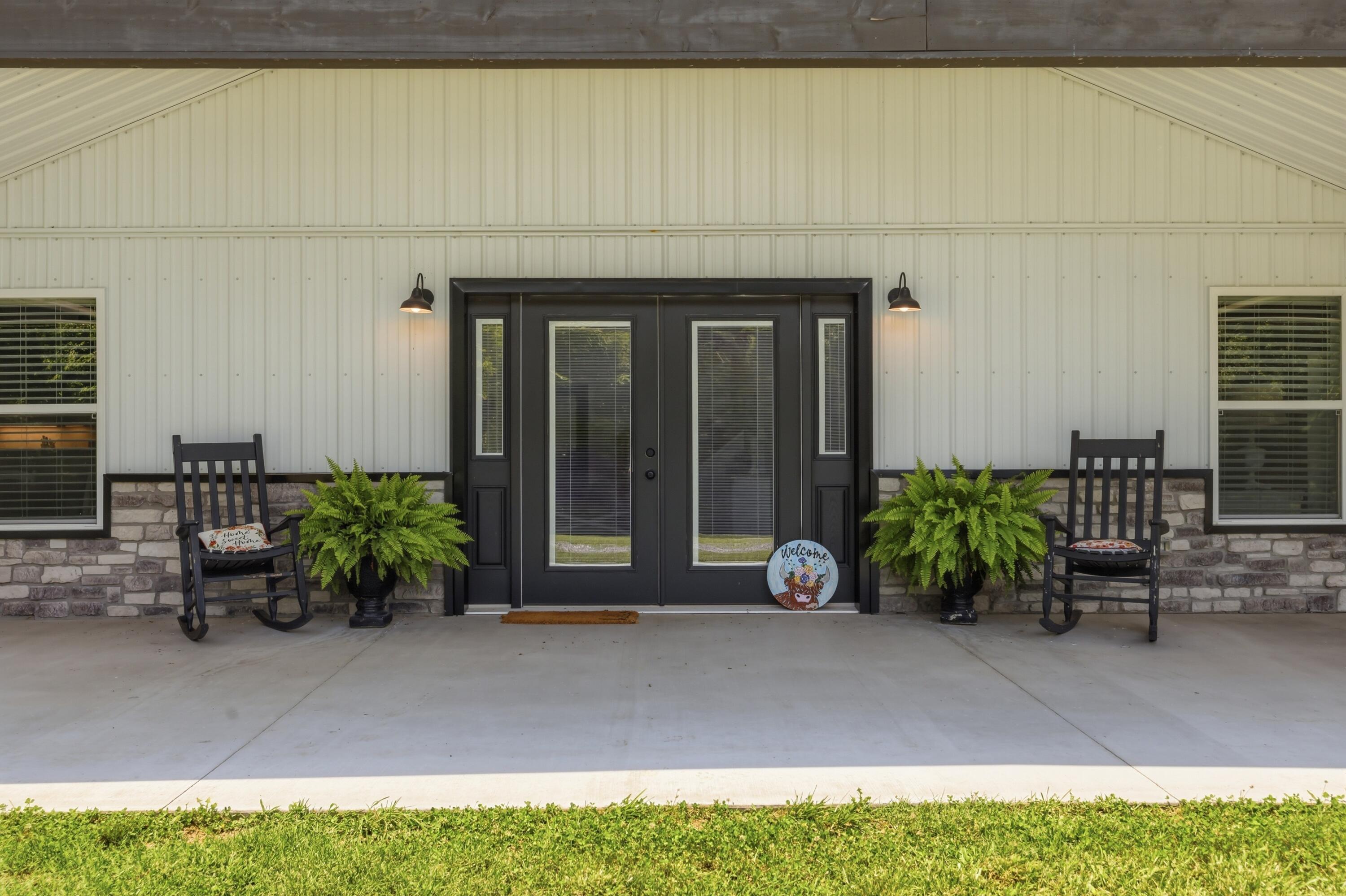5279 E State Line Road