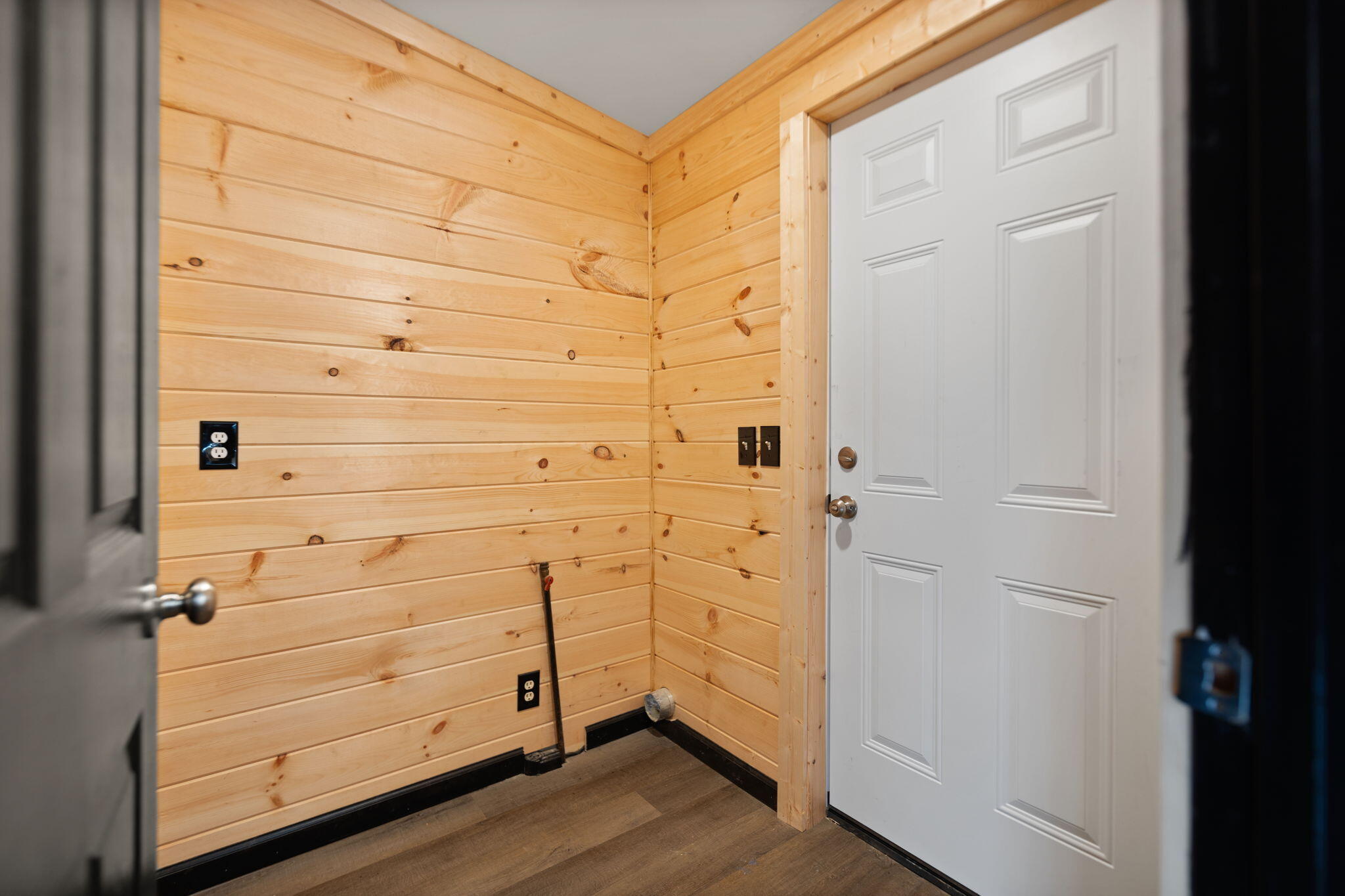 Stanton, Kentucky 40380, United States, 3 Bedrooms Bedrooms, ,2 BathroomsBathrooms,Residential,Active,128421