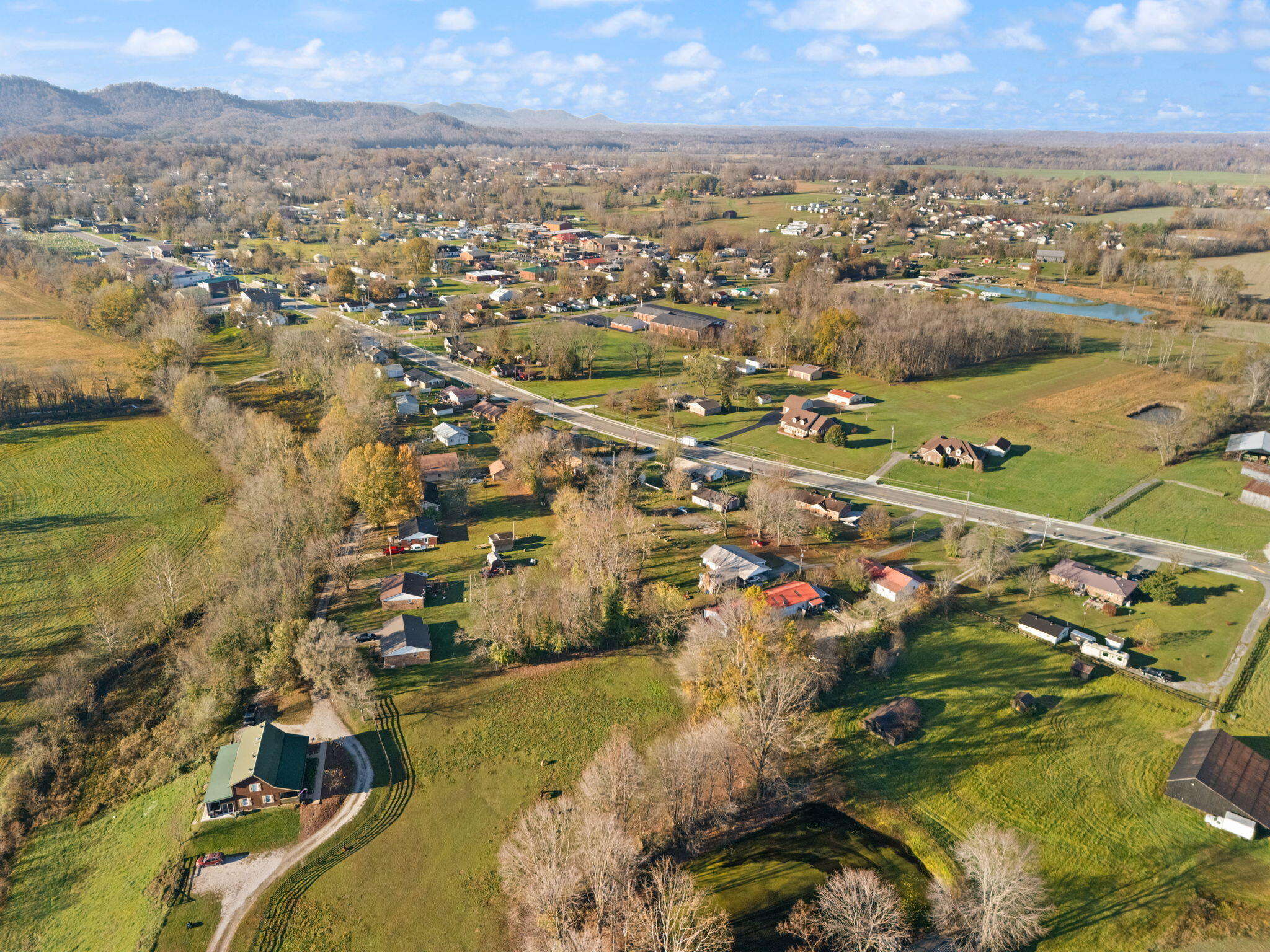 Stanton, Kentucky 40380, United States, 3 Bedrooms Bedrooms, ,2 BathroomsBathrooms,Residential,Active,128421