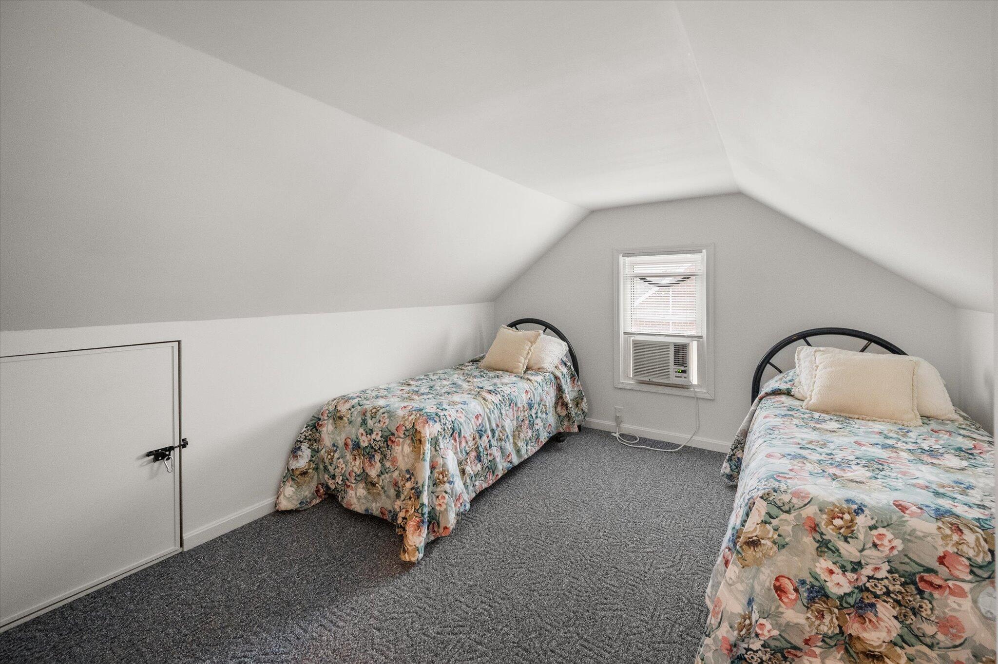 Fairdale, Kentucky 40118, United States, 3 Bedrooms Bedrooms, ,1 BathroomBathrooms,Residential,Active,169608