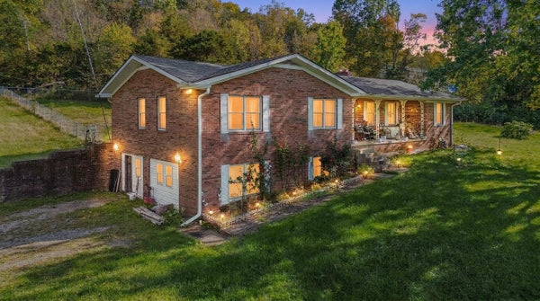 2058 ELIHU CABIN HOLLOW RD, SOMERSET, KY 42501 - Image e2b64bbc8c8c4f92a12730be65a07e0e/1710020231