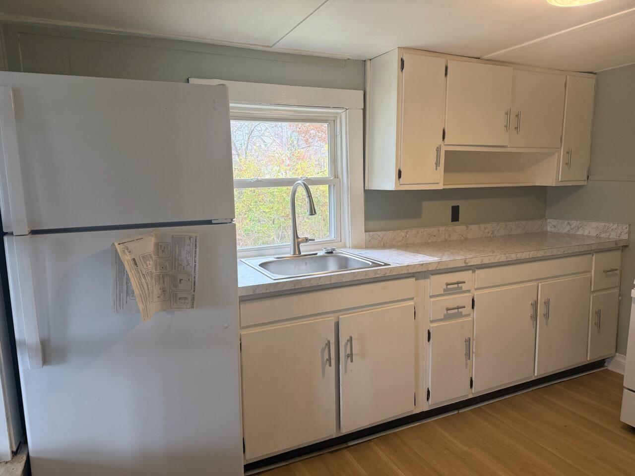 Berea, Kentucky 40403, United States, 4 Bedrooms Bedrooms, ,2 BathroomsBathrooms,Residential,Active,214712