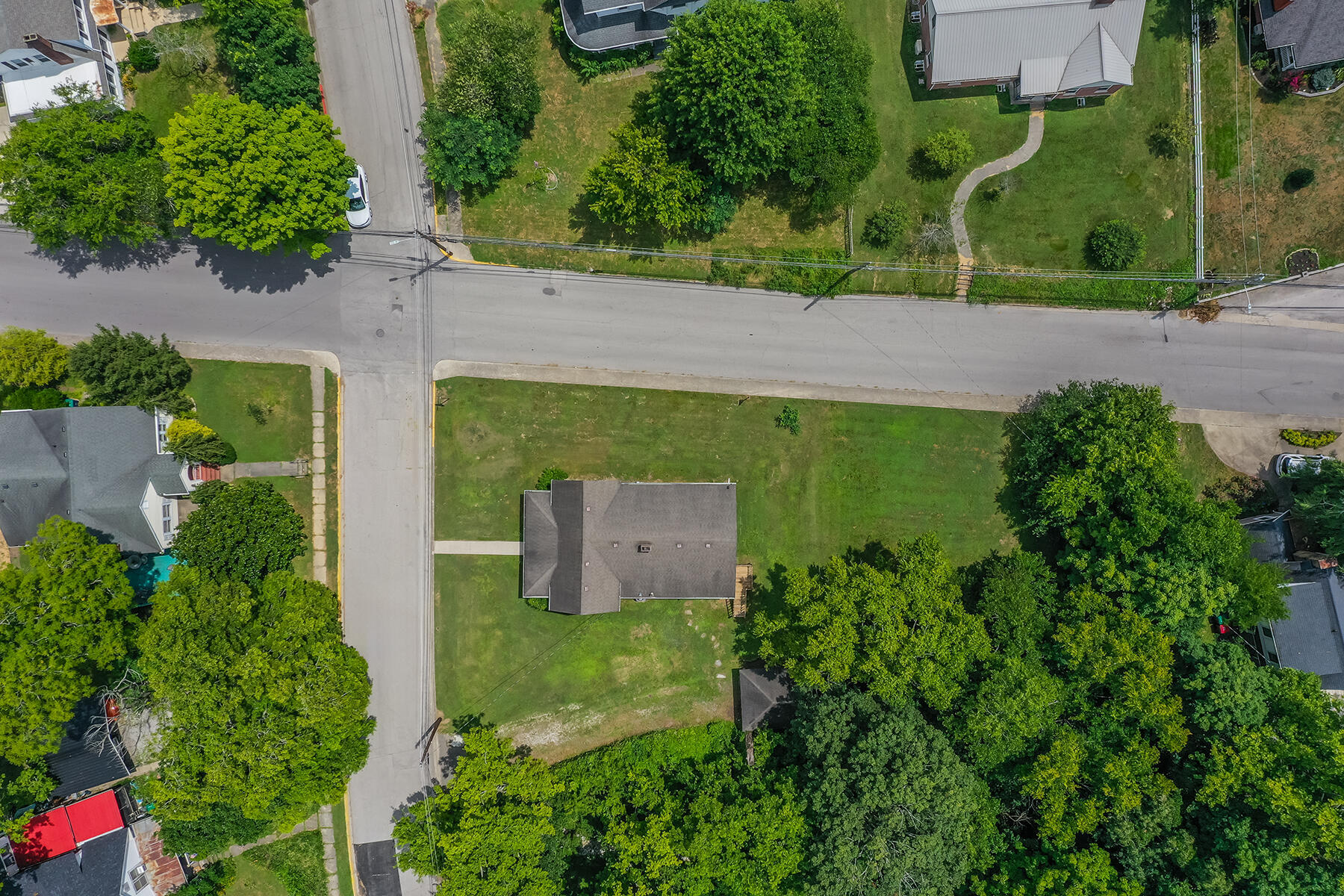 Berea, Kentucky 40403, United States, 4 Bedrooms Bedrooms, ,2 BathroomsBathrooms,Residential,Active,214712