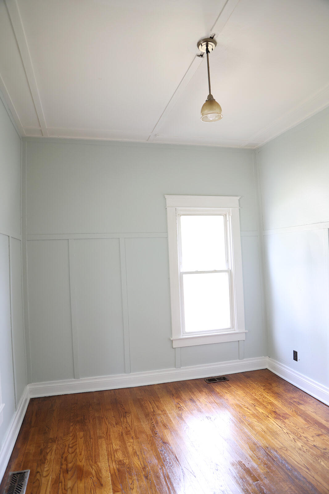 Berea, Kentucky 40403, United States, 4 Bedrooms Bedrooms, ,2 BathroomsBathrooms,Residential,Active,214712