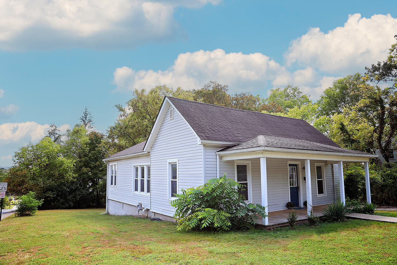 Berea, Kentucky 40403, United States, 4 Bedrooms Bedrooms, ,2 BathroomsBathrooms,Residential,Active,214712