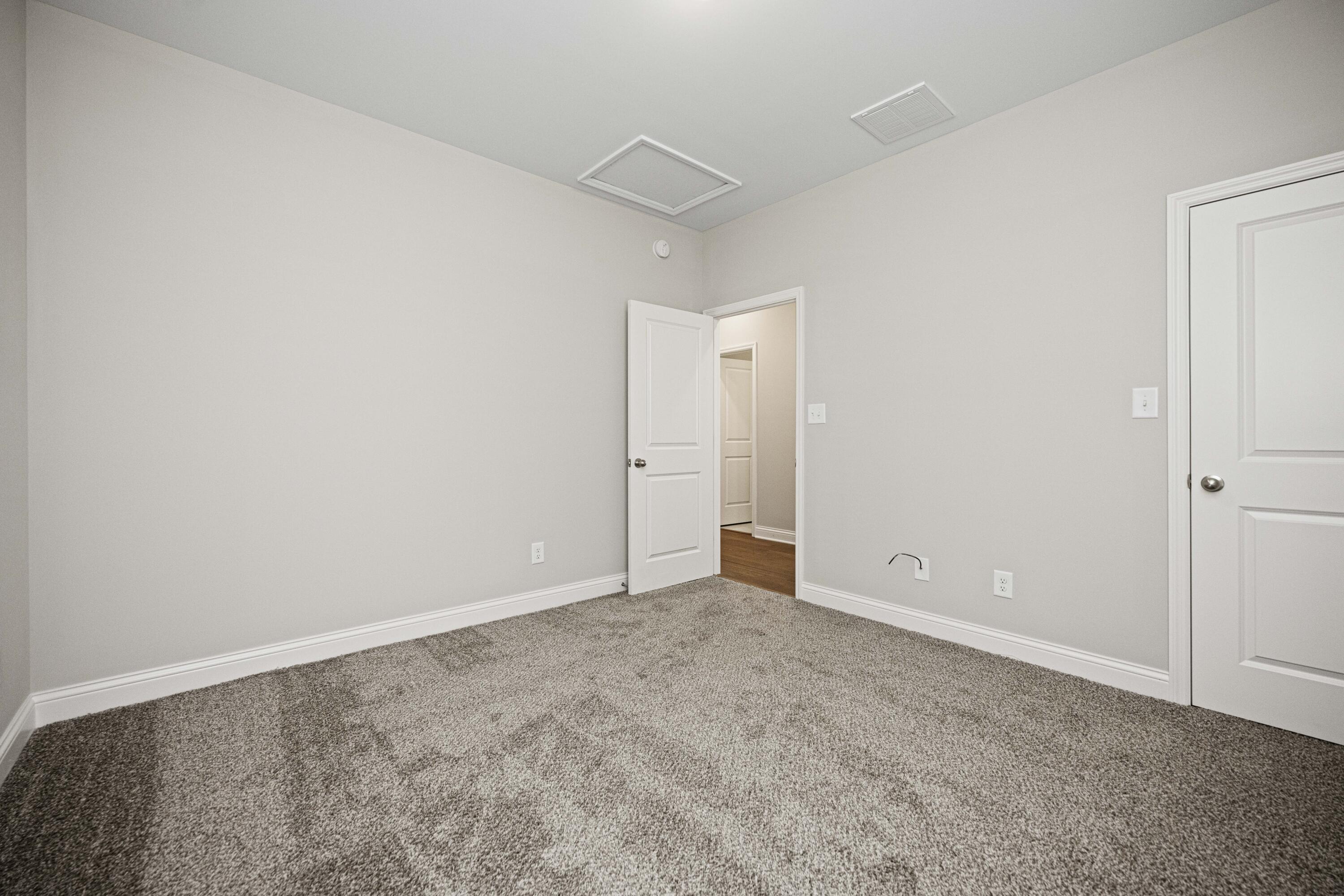 Richmond, Kentucky 40475, United States, 3 Bedrooms Bedrooms, ,2 BathroomsBathrooms,Residential,Active,70188