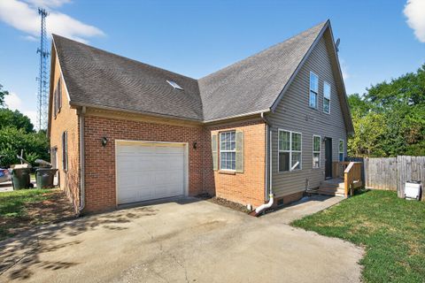 Photo of 220 Tanbark Drive, Georgetown, KY 40324 (MLS # 25501305)