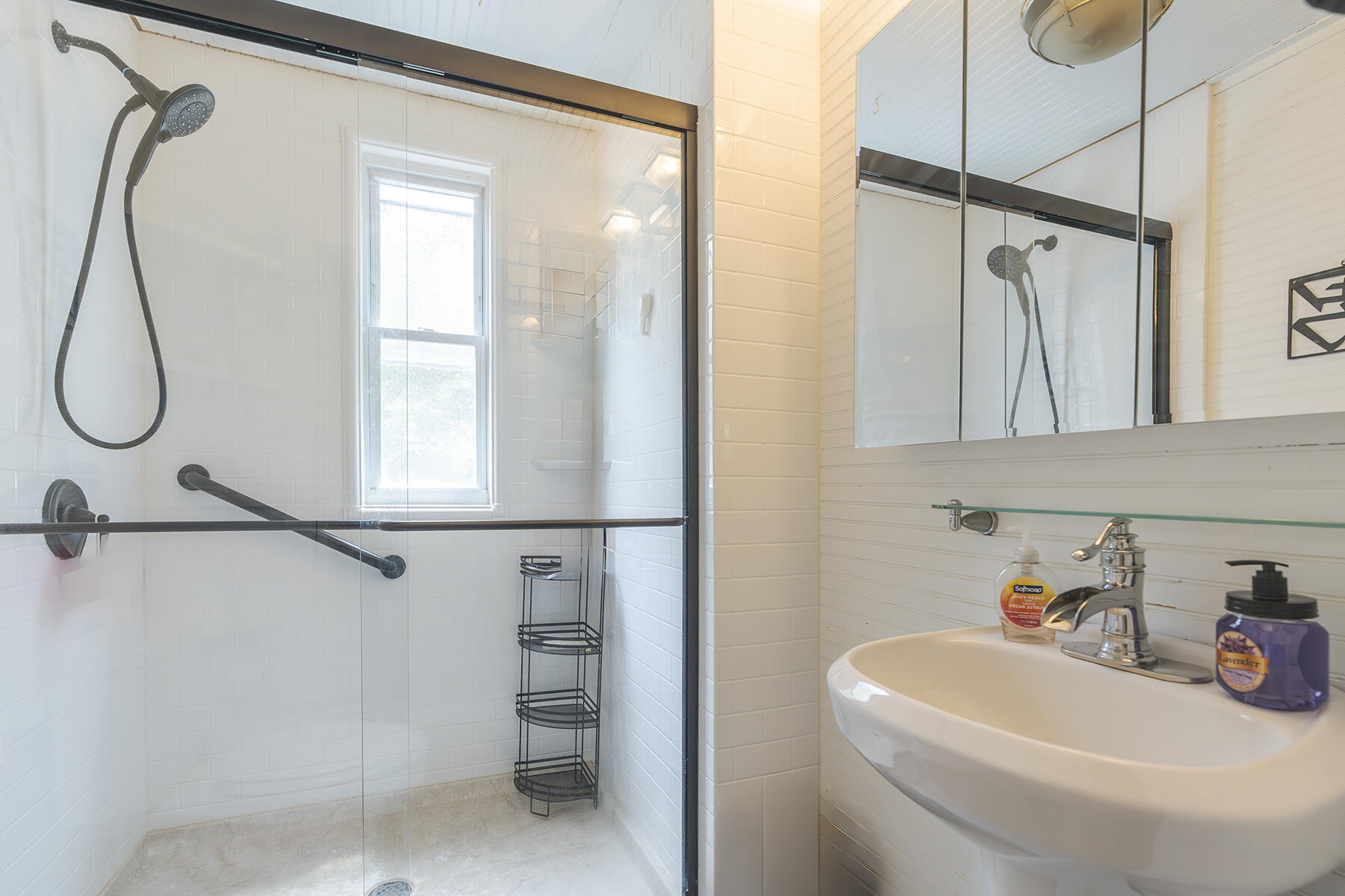 Berea, Kentucky 40403, United States, 2 Bedrooms Bedrooms, ,1 BathroomBathrooms,Residential,Active,172678