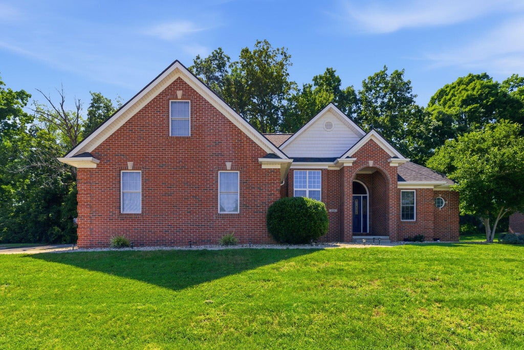 Photo of 604 Farmland Drive, Berea, KY 40403 (MLS # 26012802)