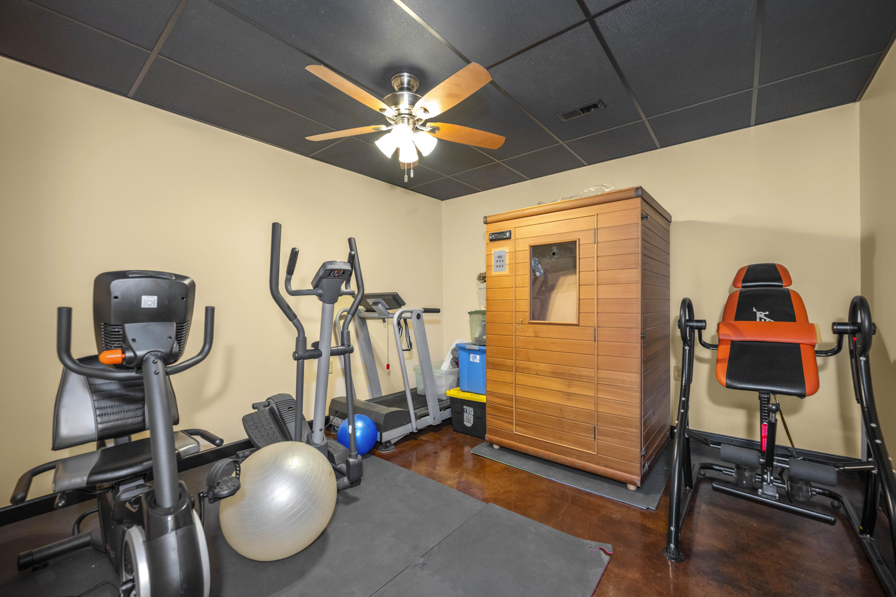 Brodhead, Kentucky 40409, United States, 4 Bedrooms Bedrooms, ,4 BathroomsBathrooms,Residential,Active,196721