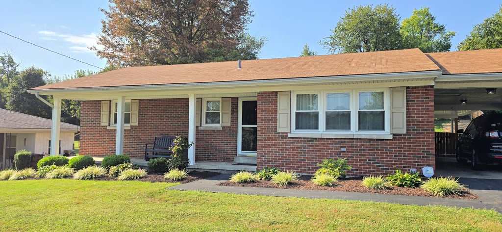 Photo of 203 Overland Drive, Richmond, KY 40475 (MLS # 26025793)