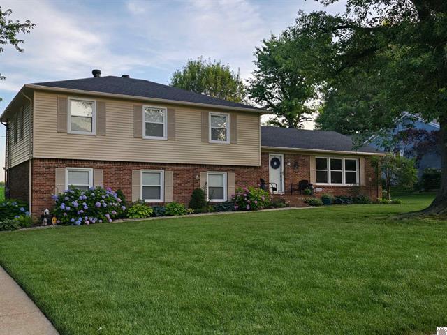 Photo 1 of 21 — 1308 Dogwood Drive, Mayfield, KY 42066