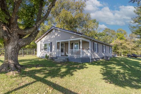 Photo of 280 Russell Cave Road, Paris, KY 40361 (MLS # 25502690)