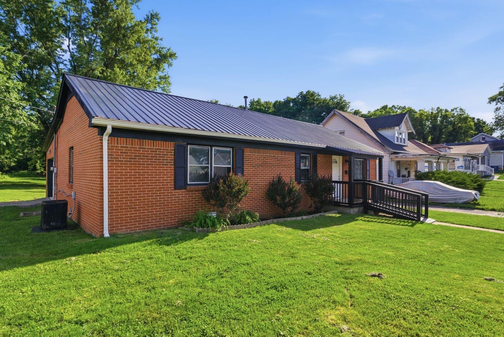 Photo of 441 Russell Street, Danville, KY 40422 (MLS # 26012615)