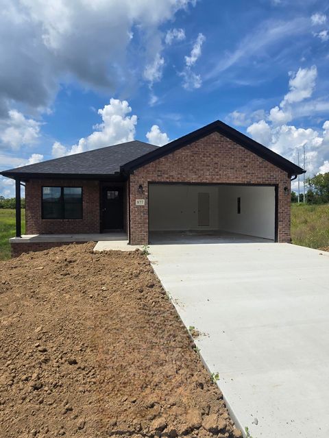 Photo of 877 Denali Drive, Richmond, KY 40475 (MLS # 25008290)