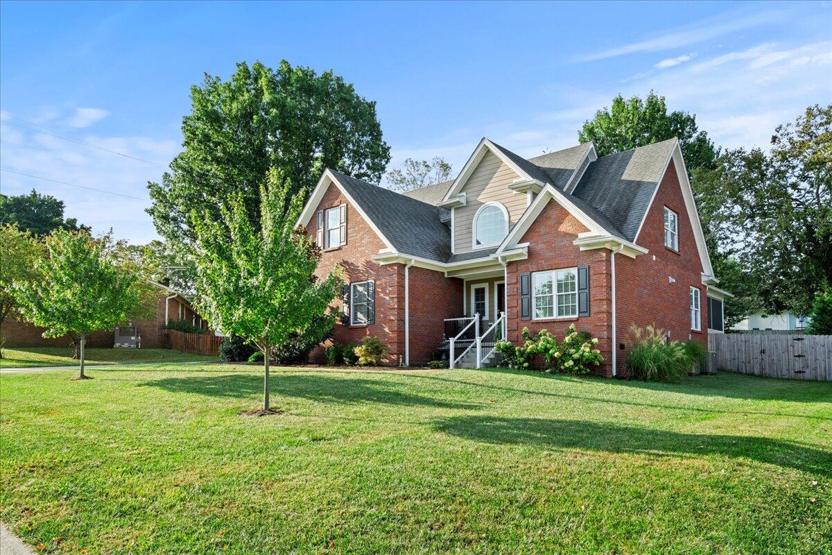 102 Roxie Lane