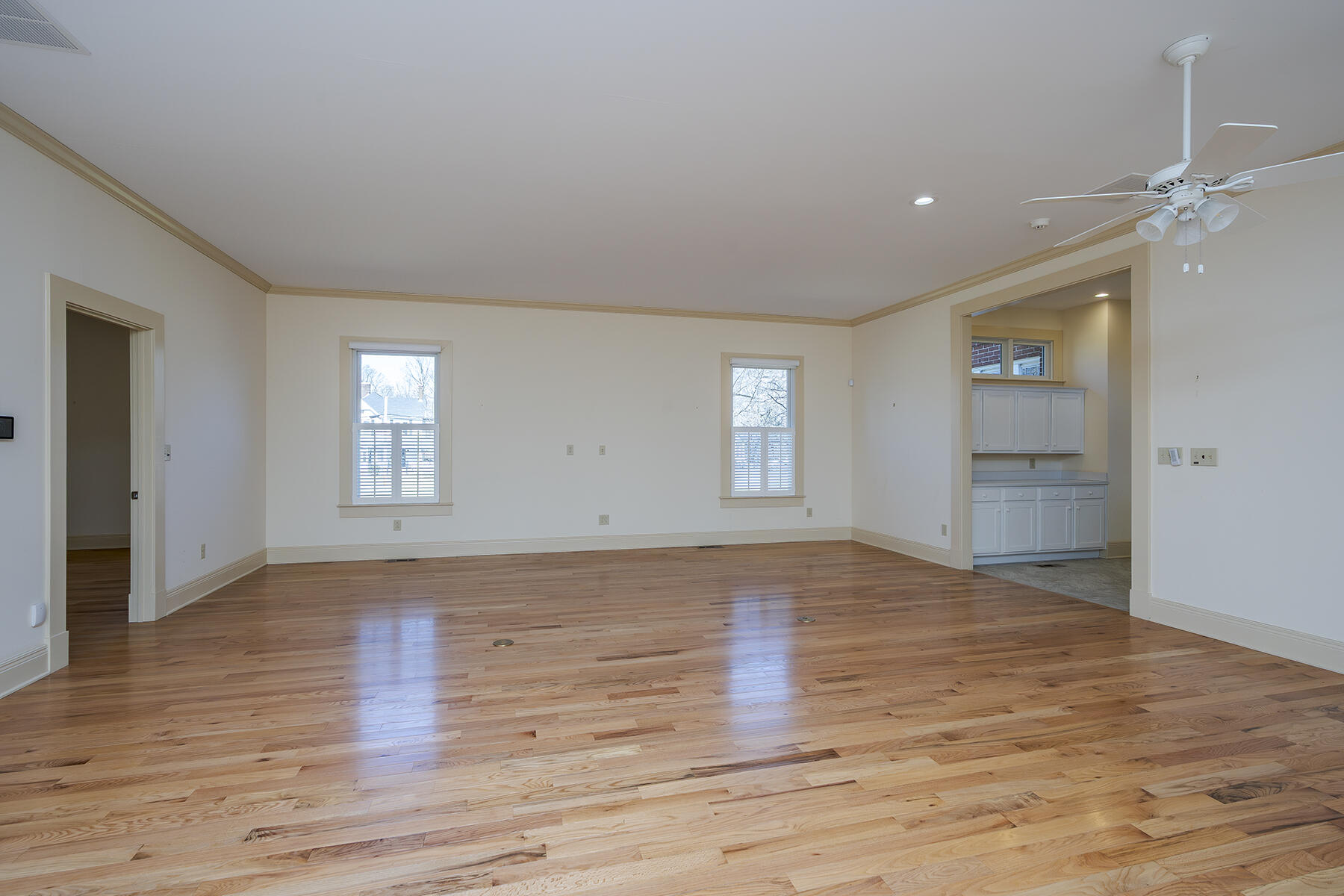 Versailles, Kentucky 40383, United States, 7 Bedrooms Bedrooms, ,6 BathroomsBathrooms,Residential,Active,89993