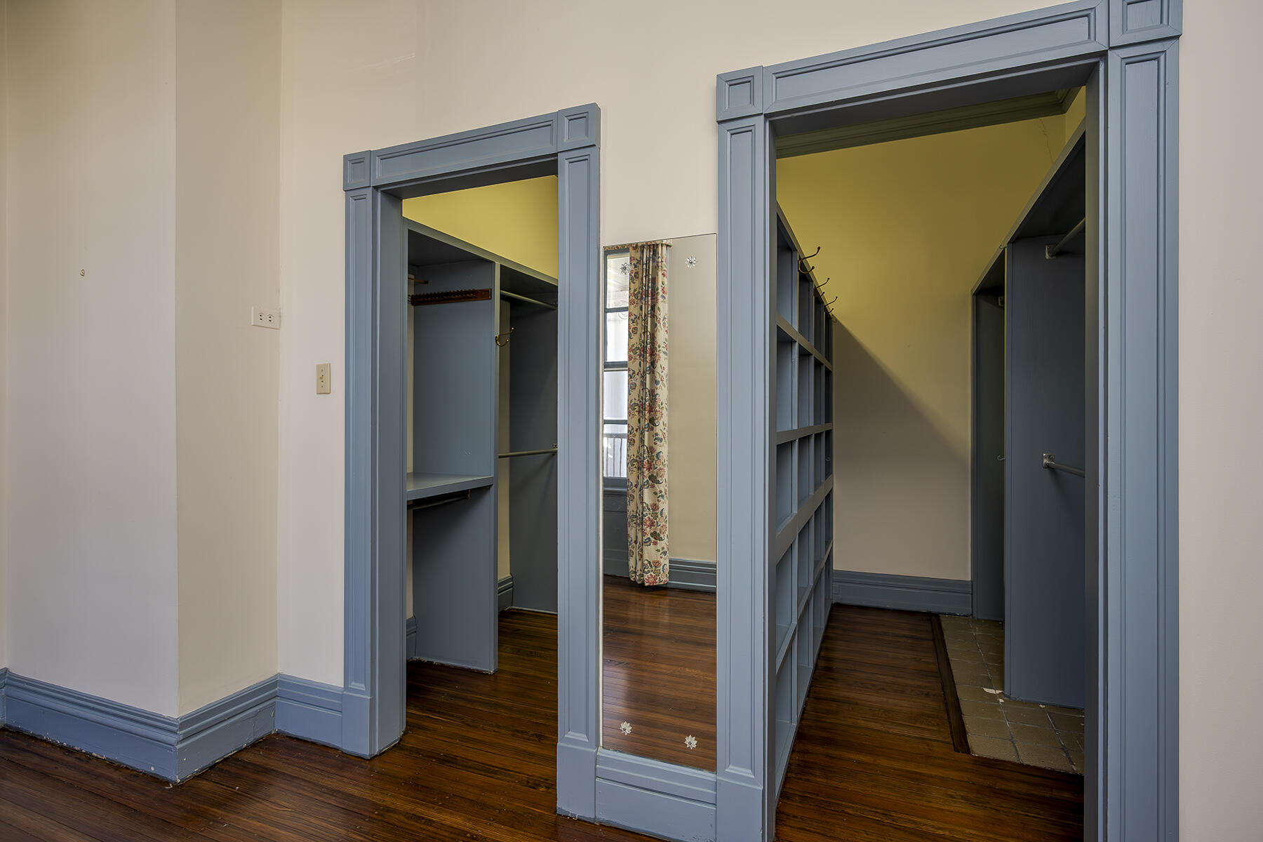 Versailles, Kentucky 40383, United States, 7 Bedrooms Bedrooms, ,6 BathroomsBathrooms,Residential,Active,89993