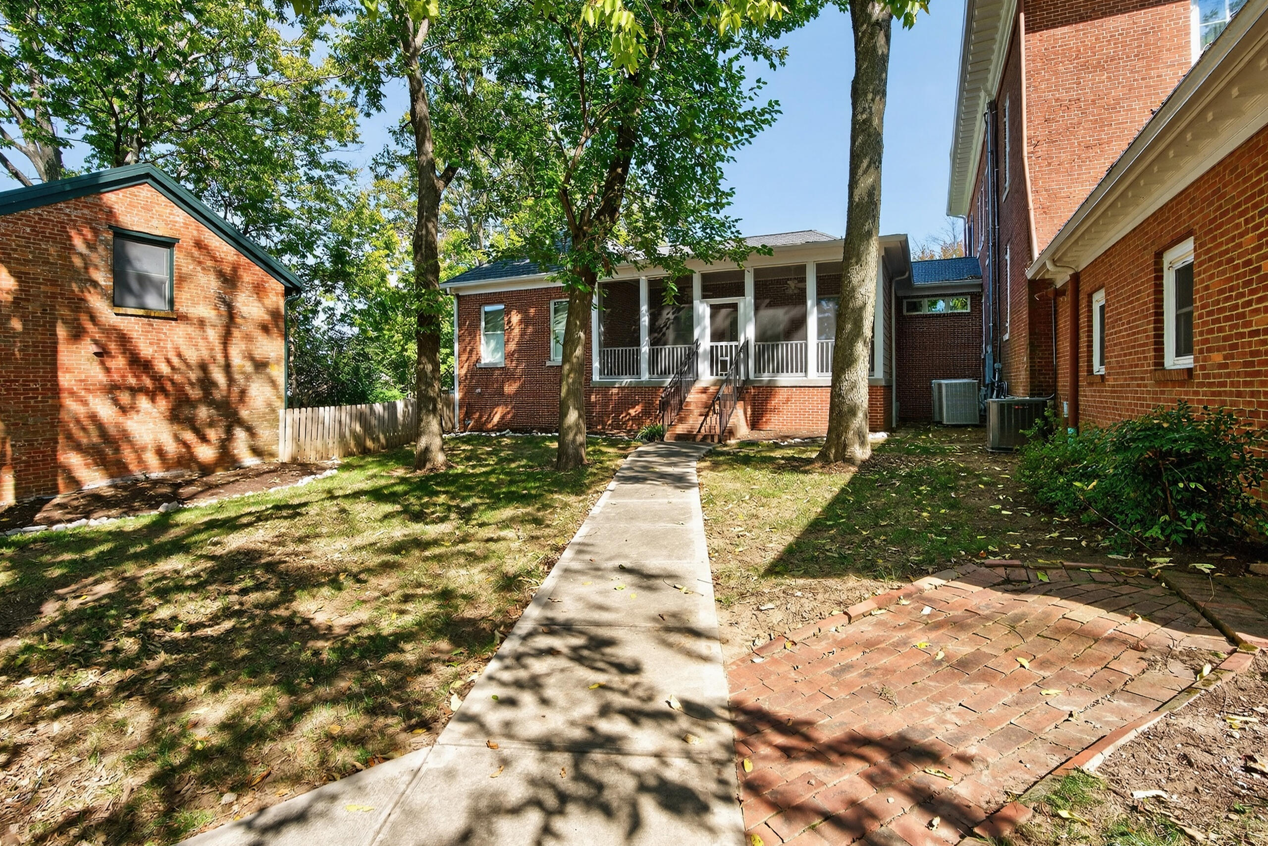 Versailles, Kentucky 40383, United States, 7 Bedrooms Bedrooms, ,6 BathroomsBathrooms,Residential,Active,89993