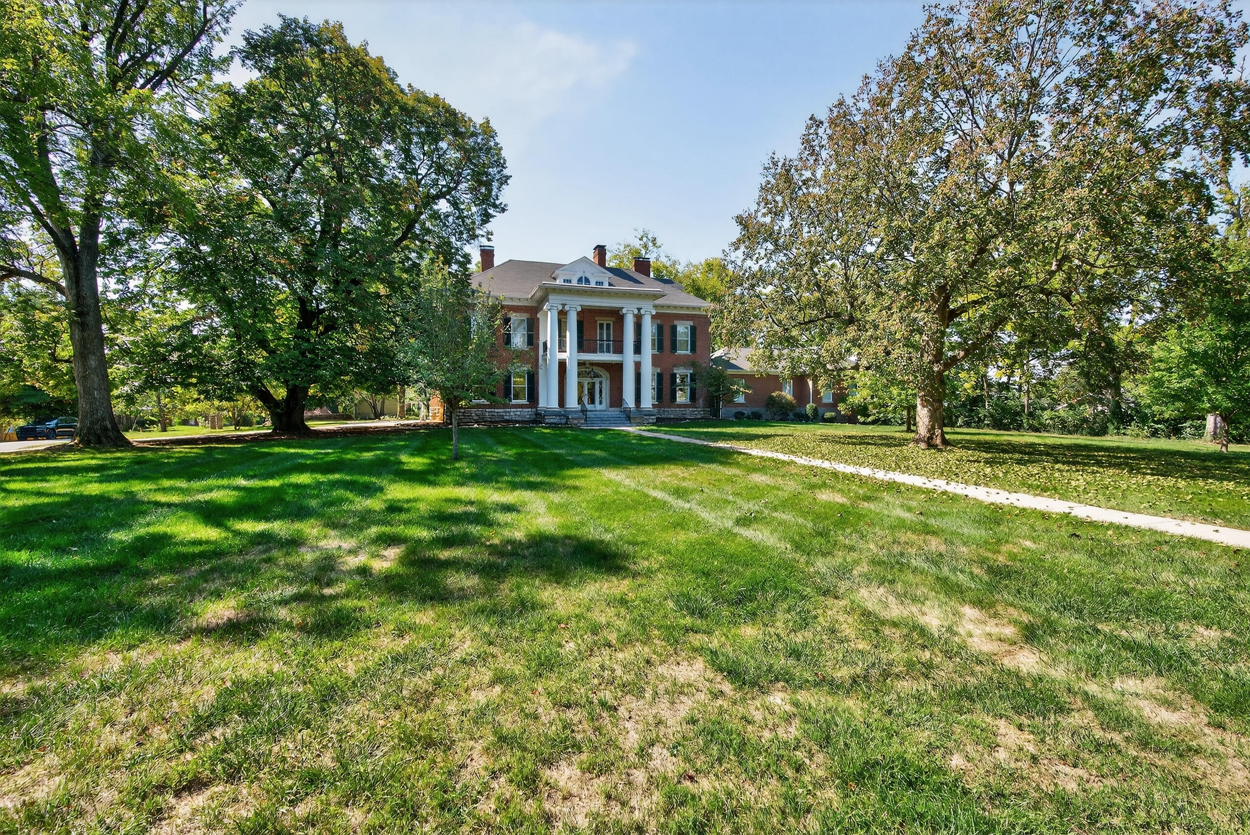 Versailles, Kentucky 40383, United States, 7 Bedrooms Bedrooms, ,6 BathroomsBathrooms,Residential,Active,89993