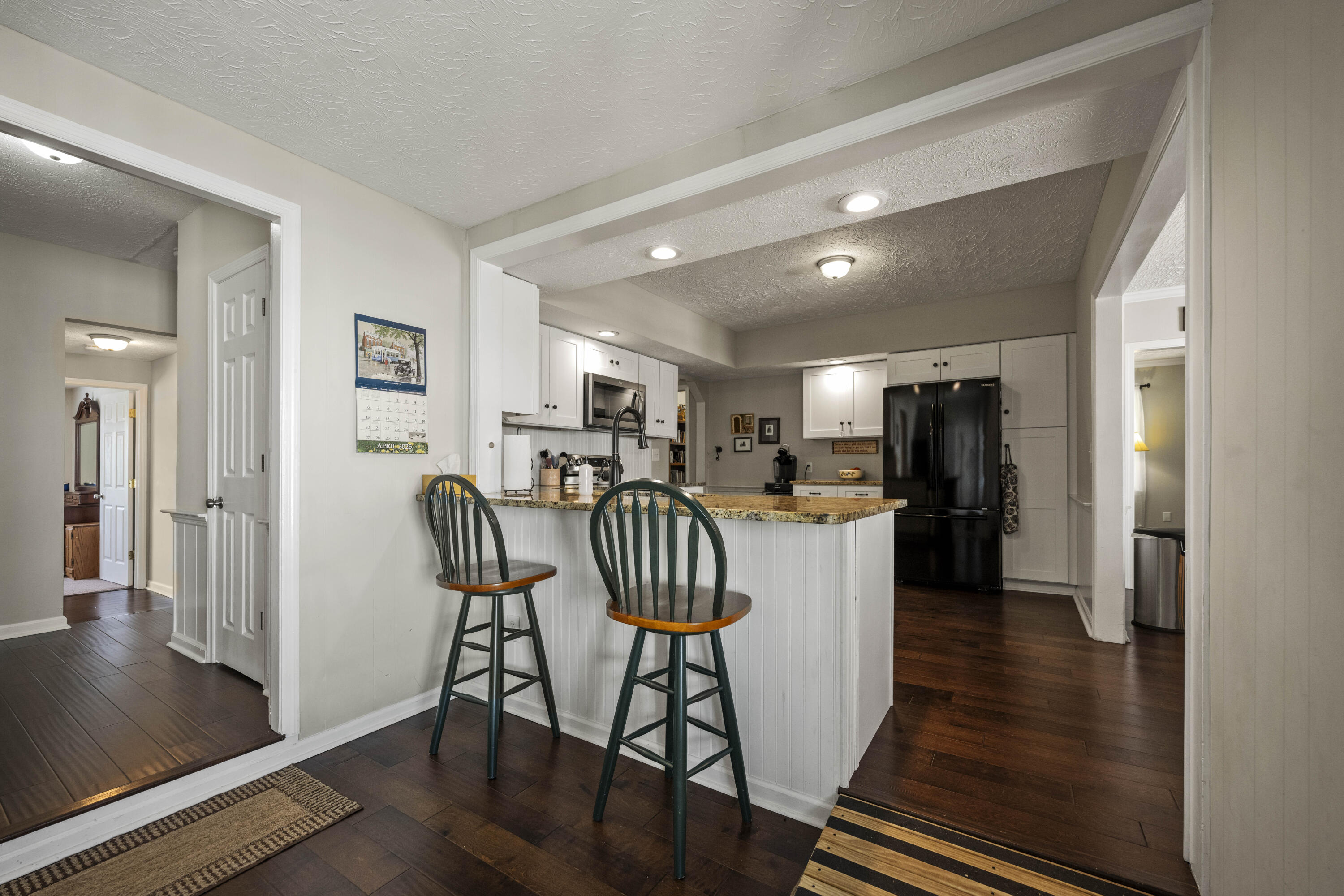 Richmond, Kentucky 40475, United States, 4 Bedrooms Bedrooms, ,3 BathroomsBathrooms,Residential,Pending,107637